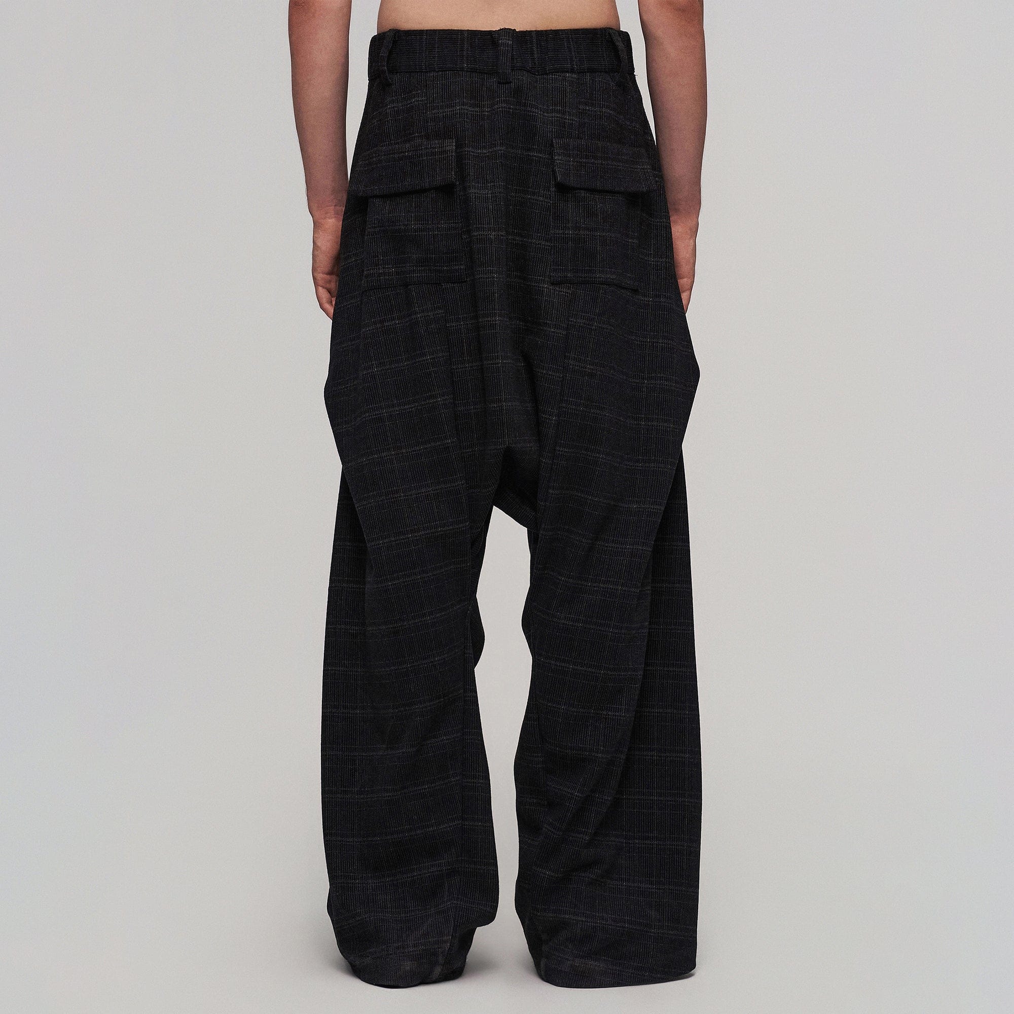 ILNya Nieternite Nifutur Deconstructed Plaid Drop-Crotch Pants