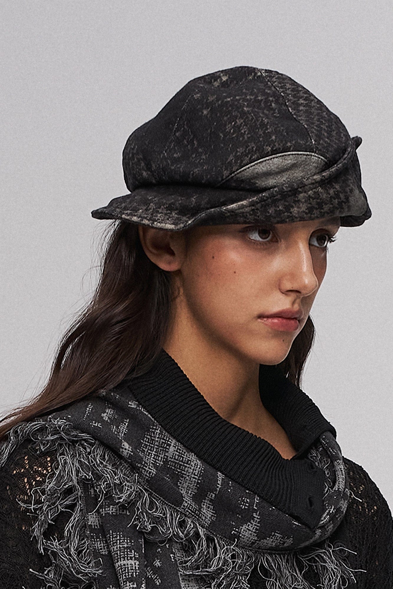 ILNya Nieternite Nifutur Deconstructed Houndstooth Newsboy Cap