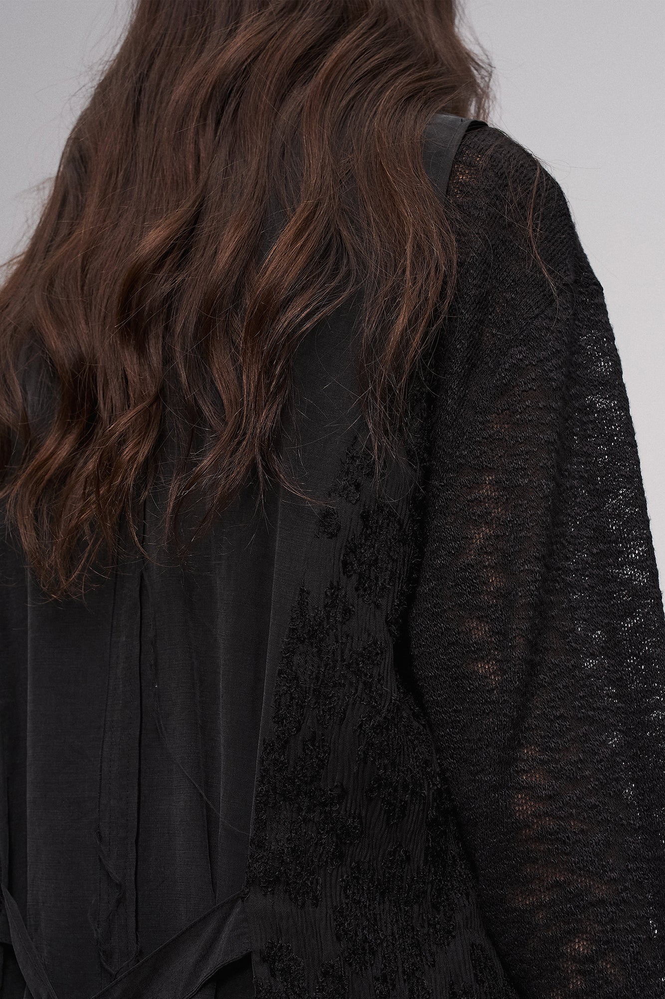 ILNya Nieternite Nifutur Lace Jacquard Shirt & Layered Vest Set