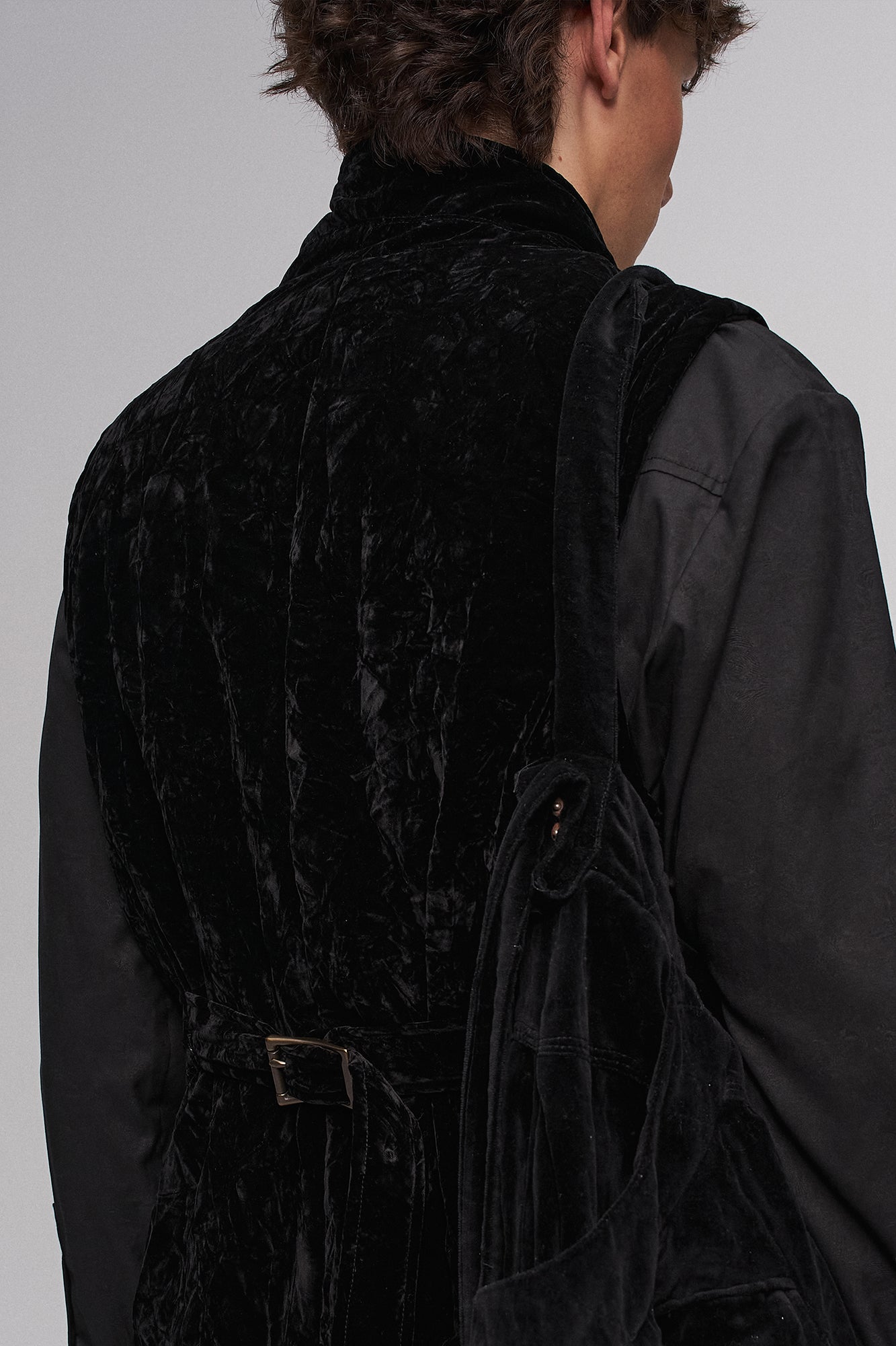 ILNya Nieternite Nifutur Velvet Double-Breasted Belted Vest