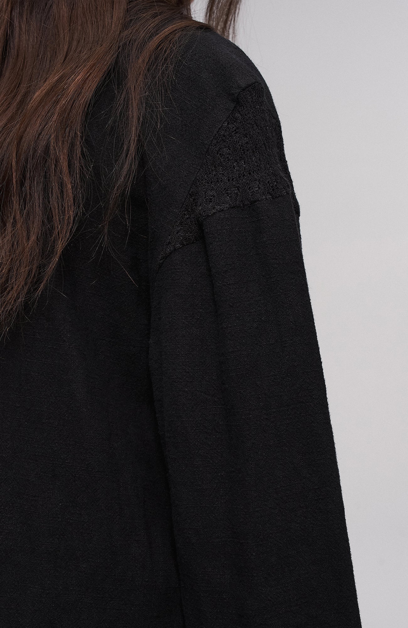 ILNya Nieternite Nifutur Asymmetric Drape Panel Ramie-Blend Shirt