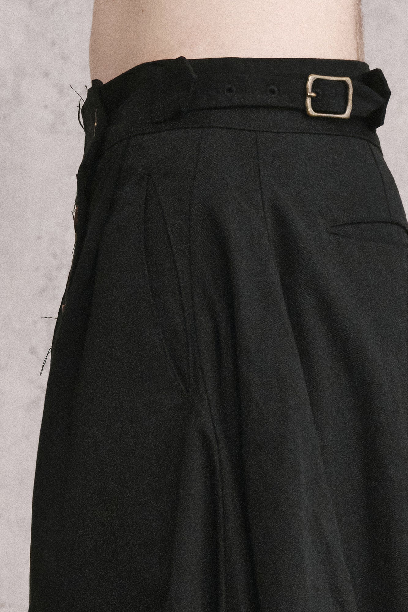 ILNya Nieternite Nifutur Deconstructed Double-Breasted Draped Bermuda Shorts