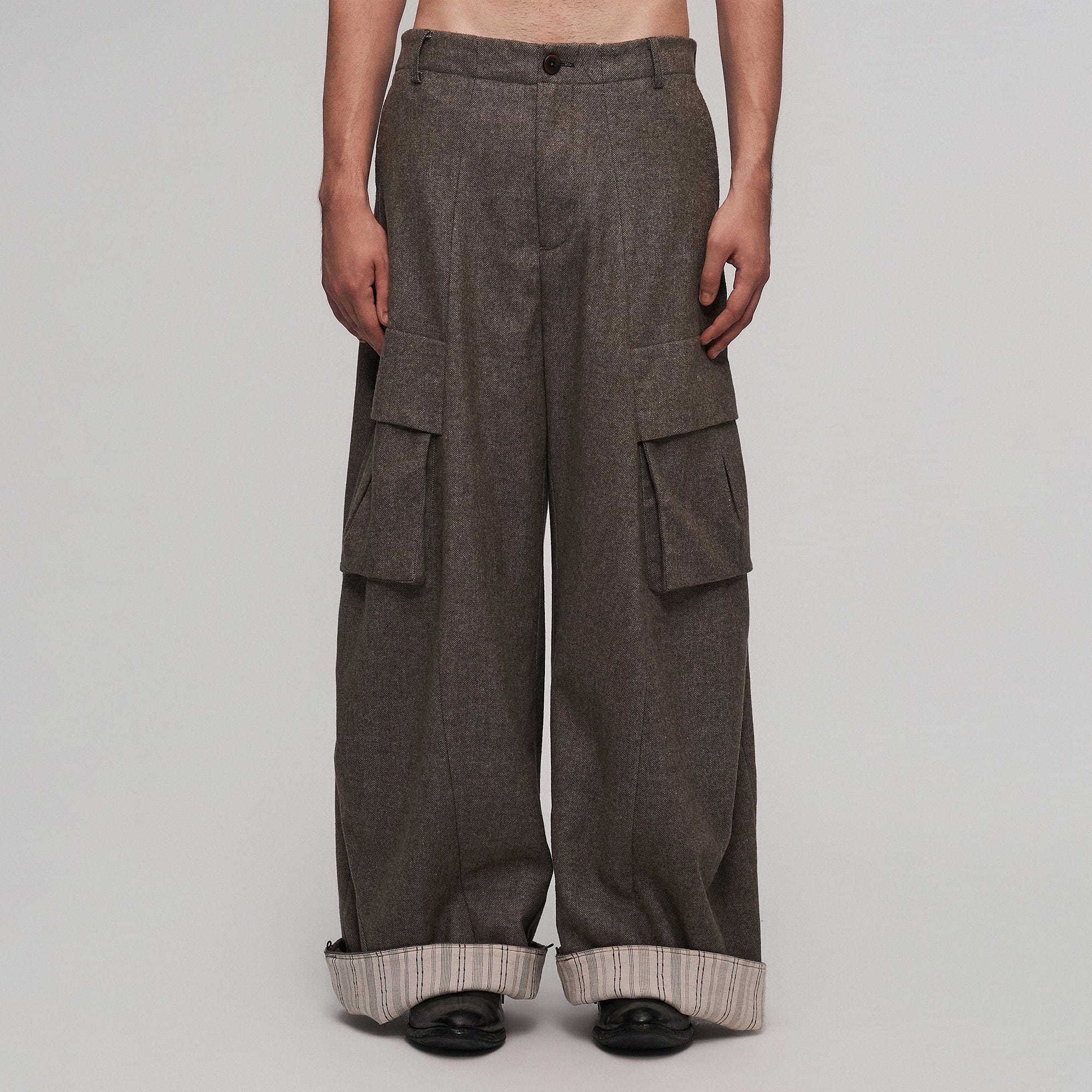 ILNya Nieternite Nifutur Striped Lining Oversized Wool-Blend Trousers