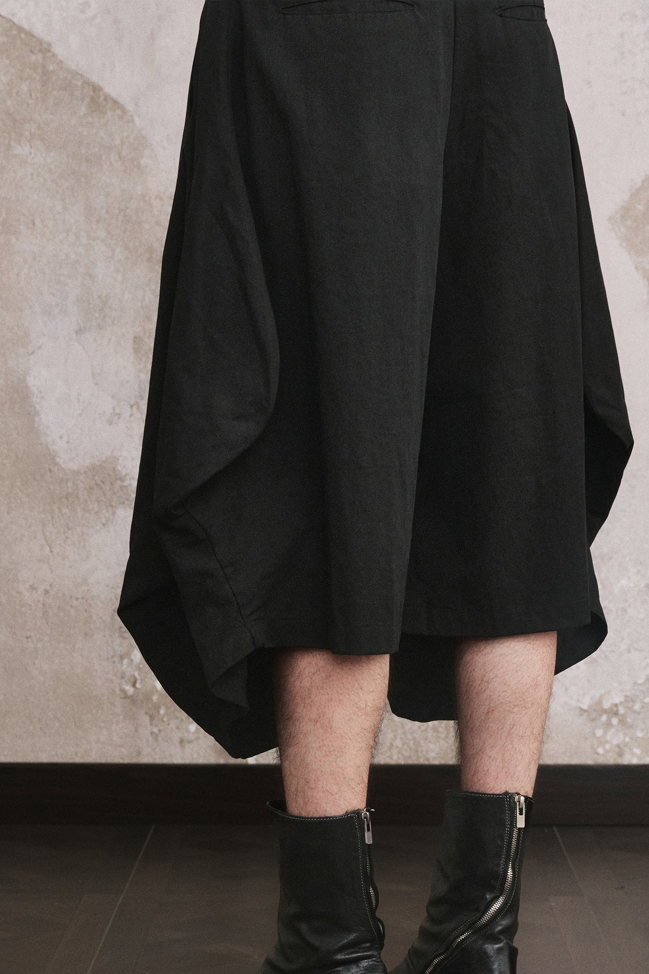 ILNya Nieternite Nifutur Deconstructed Double-Breasted Draped Bermuda Shorts