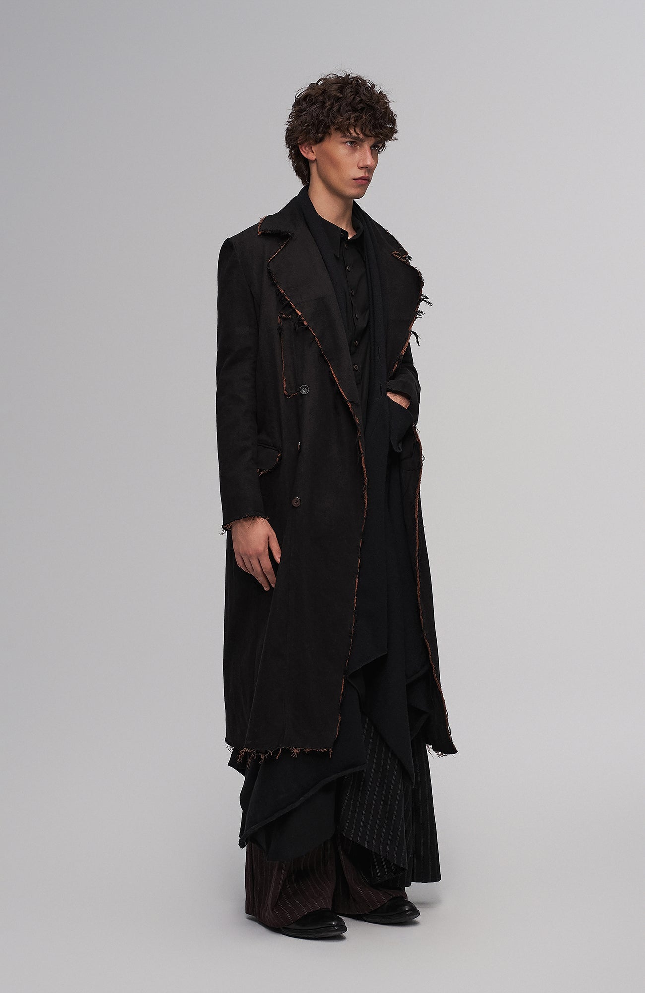 ILNya Nieternite Nifutur Raw-Edge Wool-Blend Longline Coat