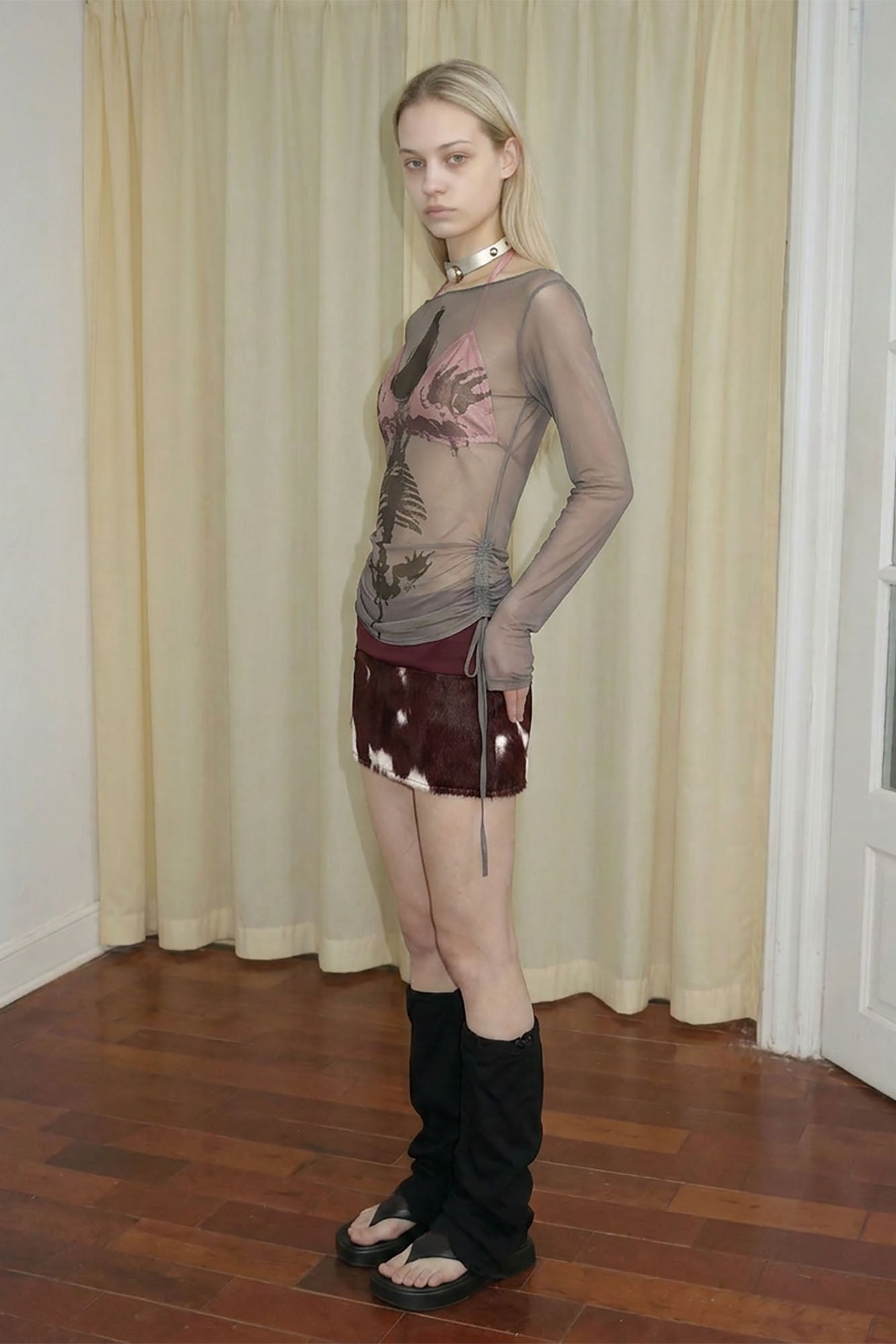 EMOHA Sheer Skull Graphic Long-Sleeve Tee