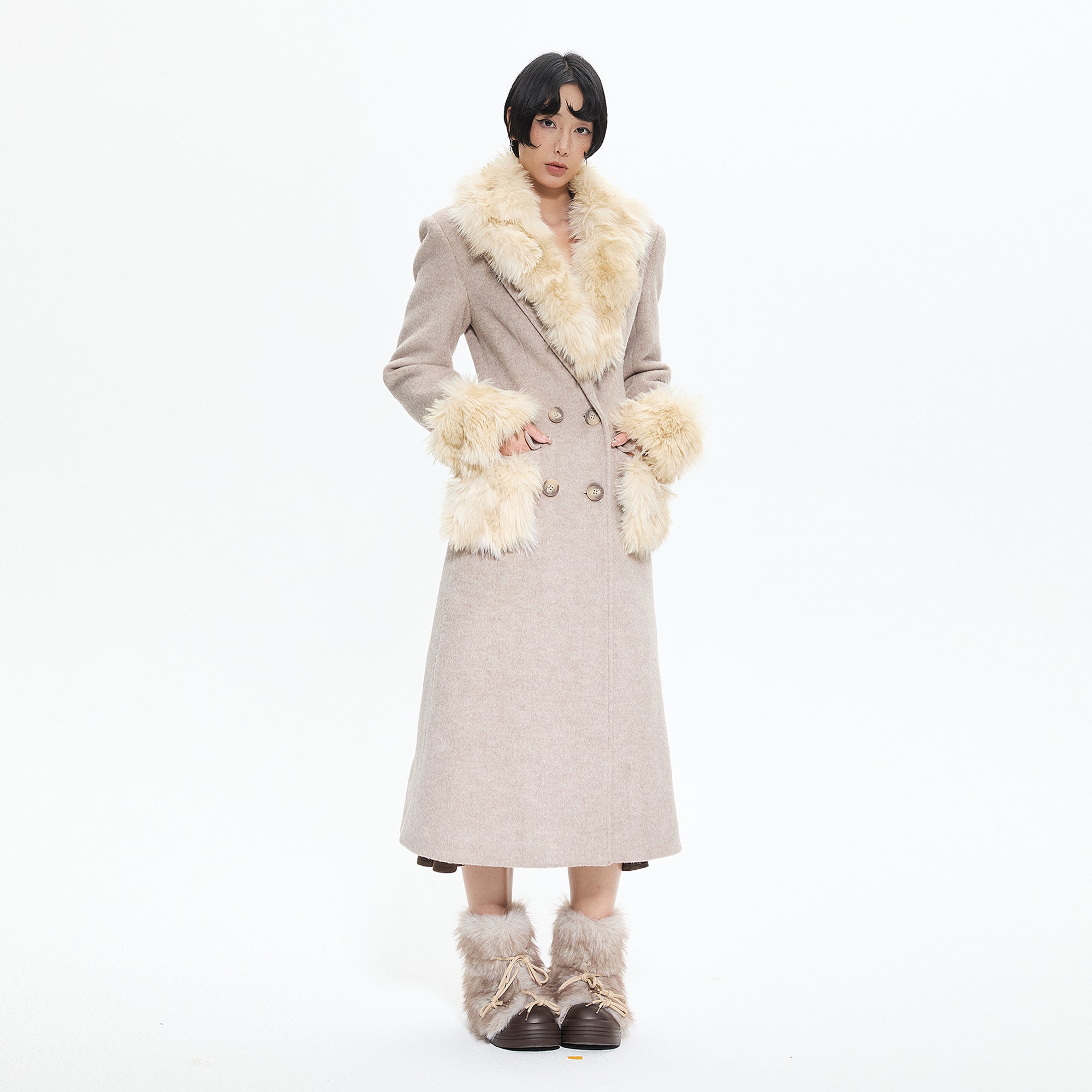 AE30 SAINT Double-Breasted Detachable Fuzzy Collar Coat