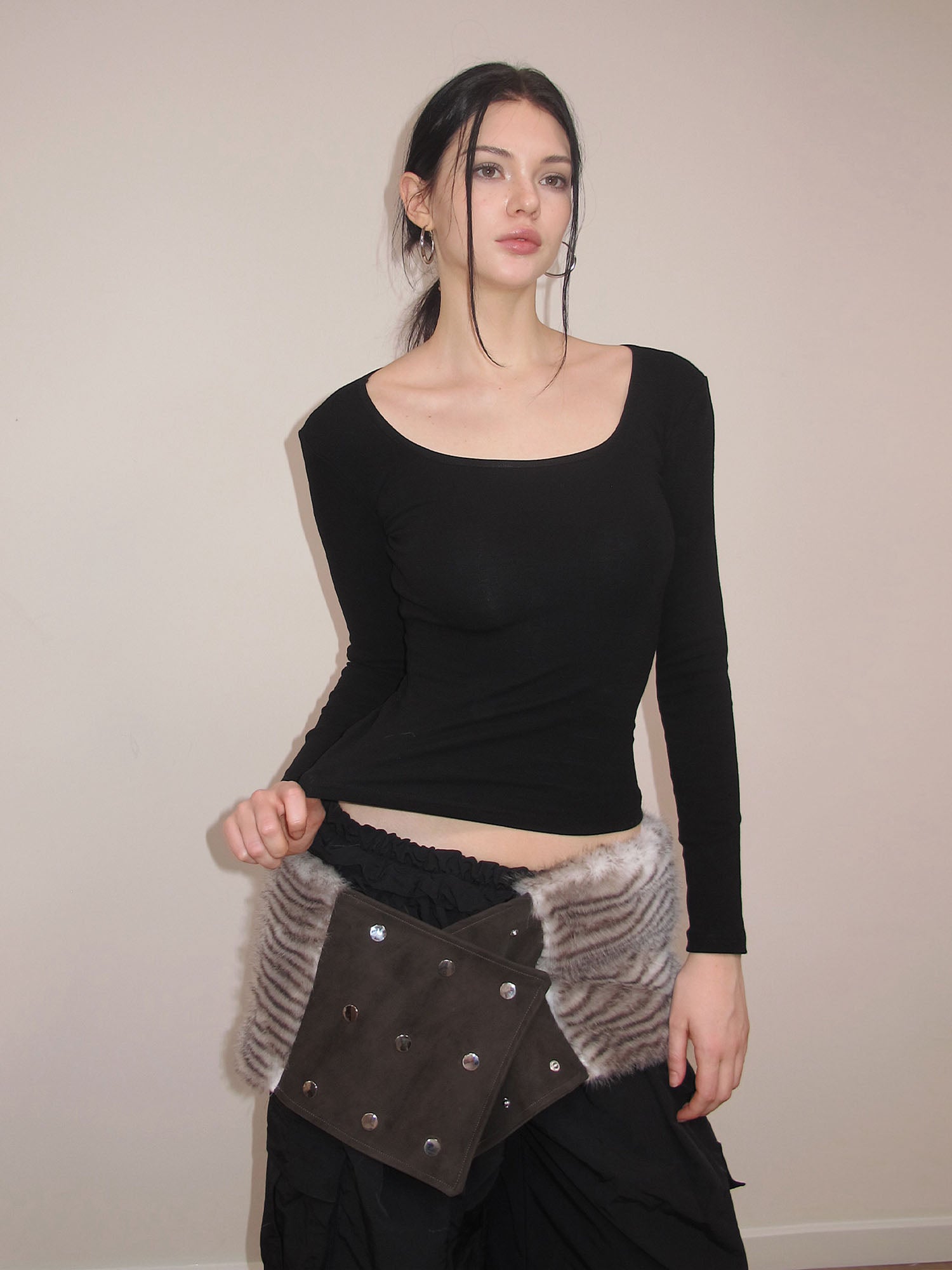 AE30 SAINT Faux Fur Snap Mini Skirt