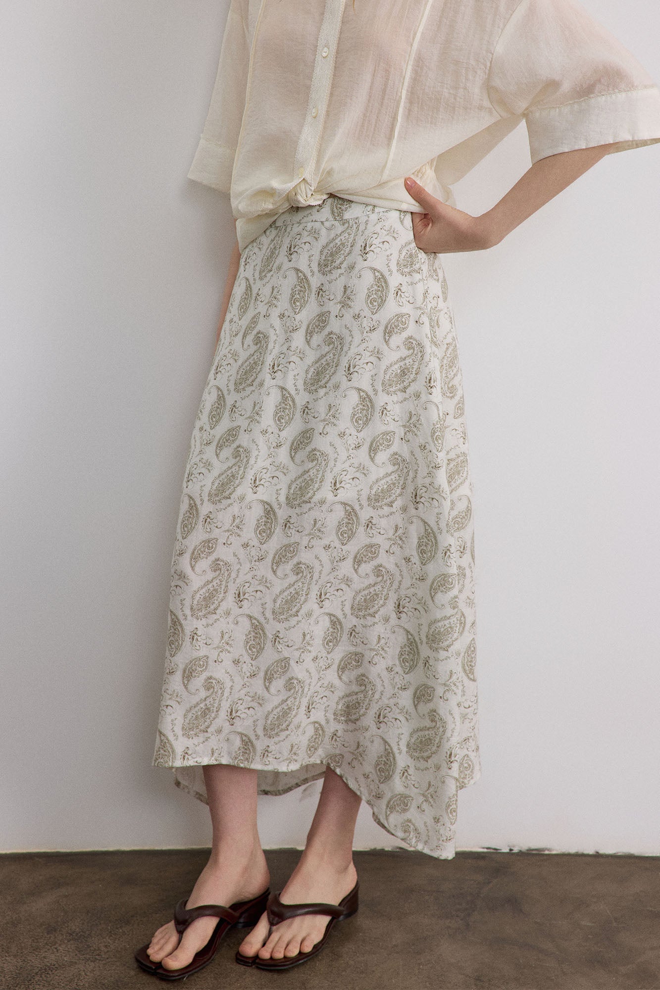 SAME FLOW Paisley Full-Print Midi Skirt