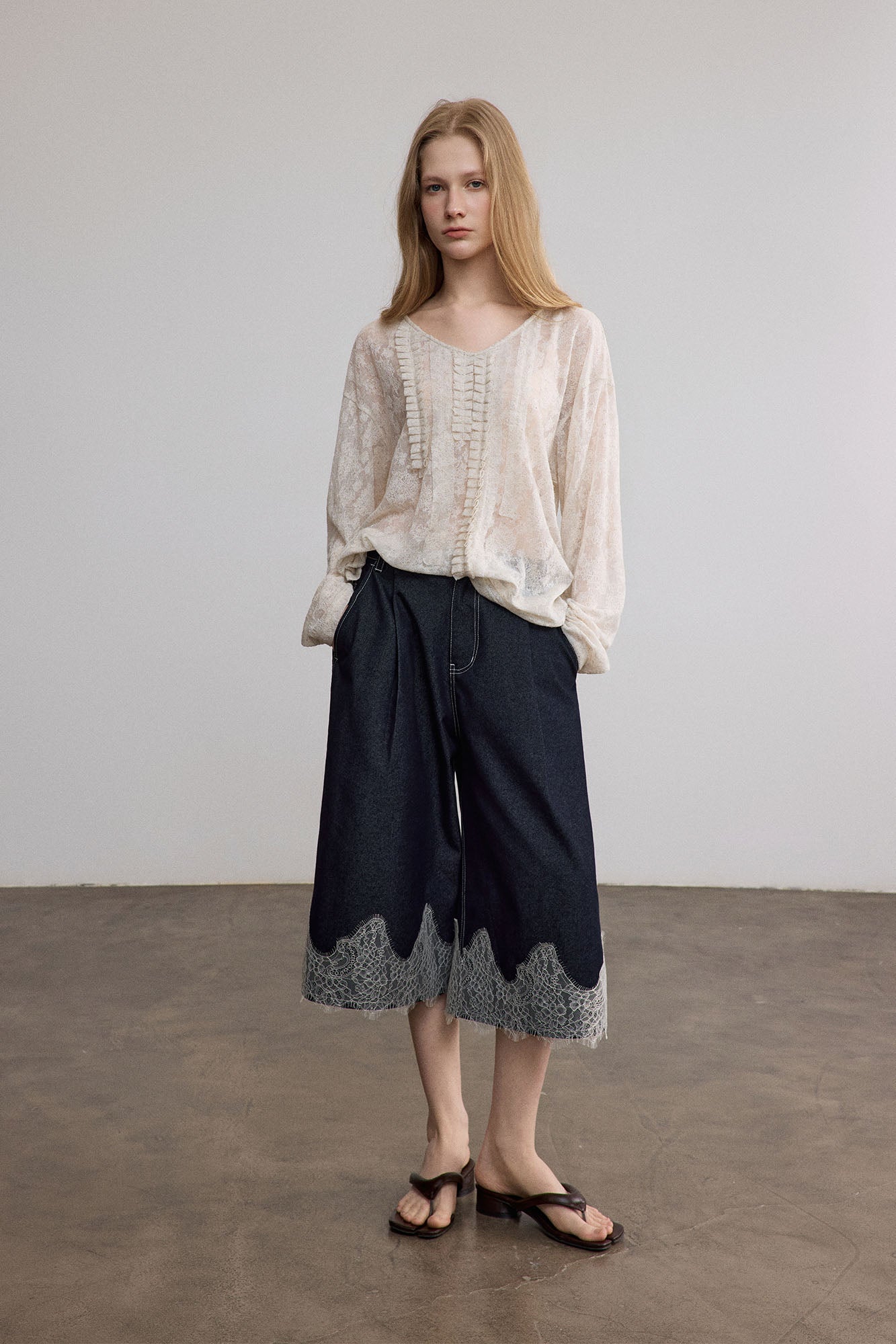 SAME FLOW Lace-Hem Denim Shorts