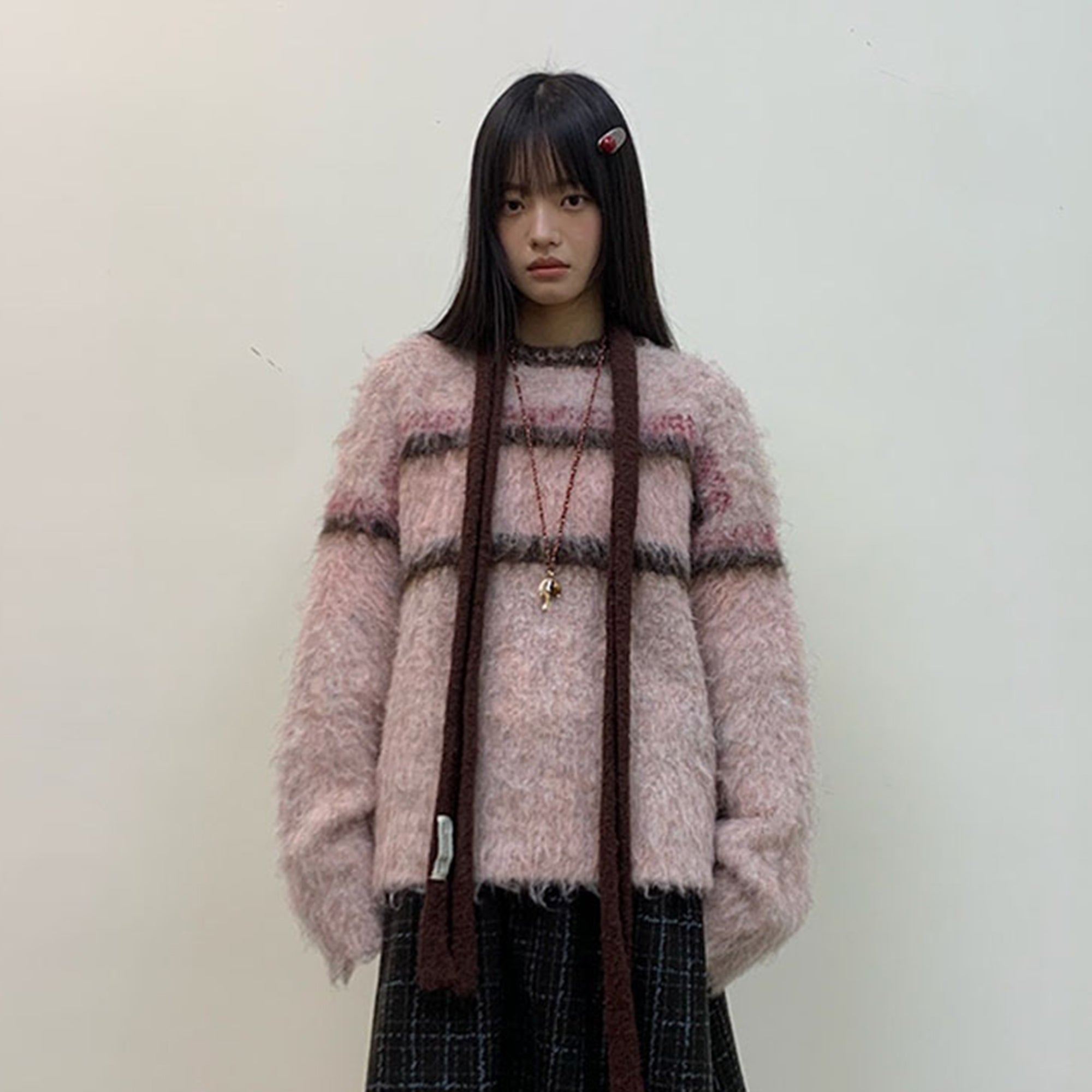 NEVERSEEZ Contrast Stripe Fuzzy Sweater