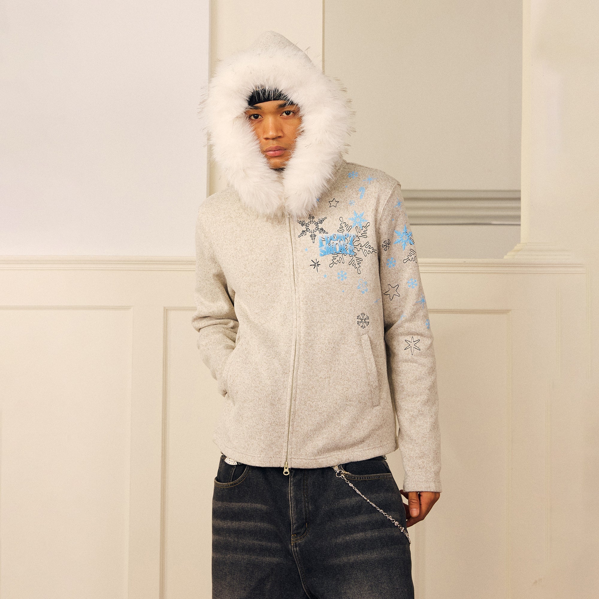 DONSMOKE Snowflake Embroidered Fleece-Lined Zip-Up Hoodie