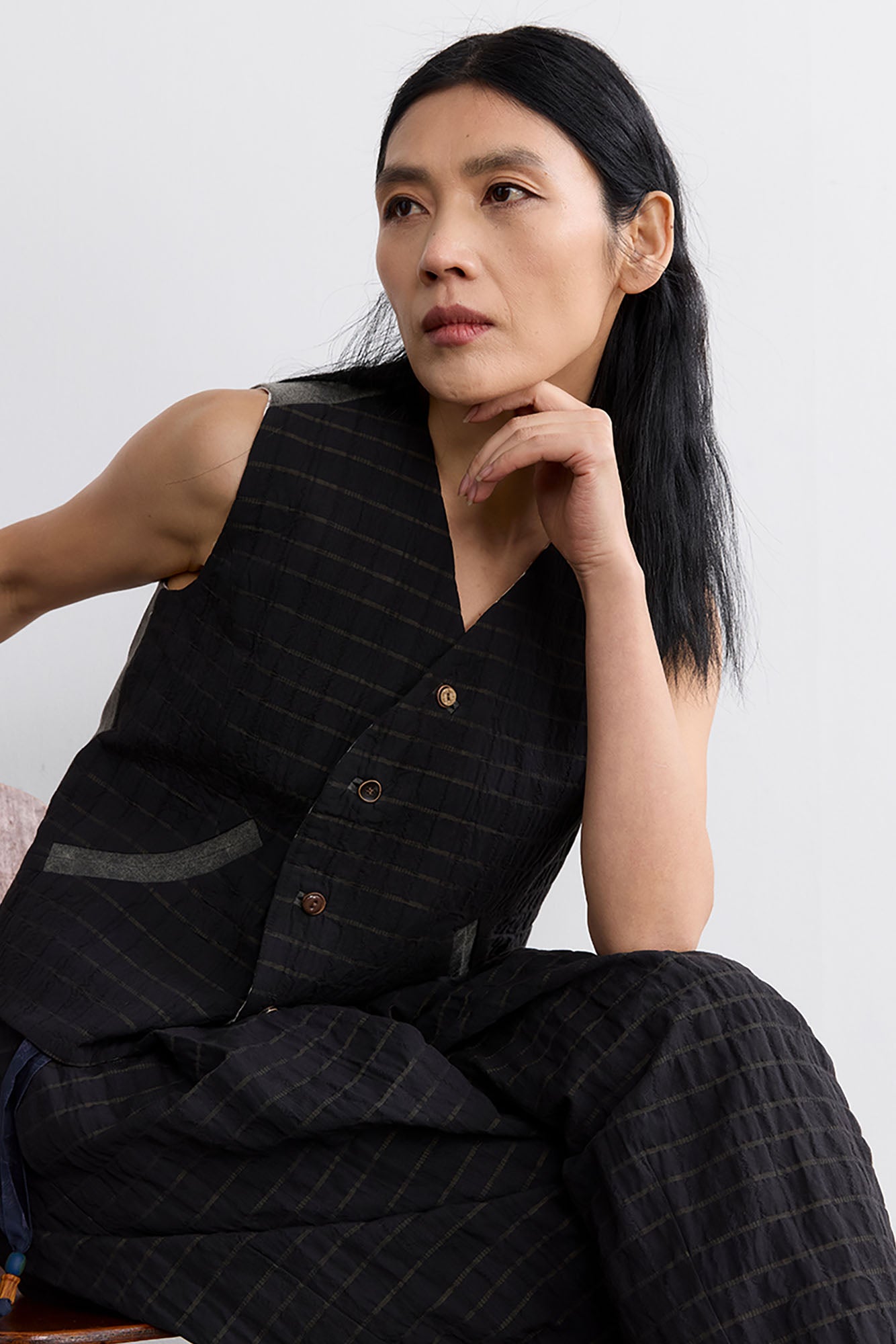 NOESE Reversible Plaid Full-Print Curved Front V-Neck Vest
