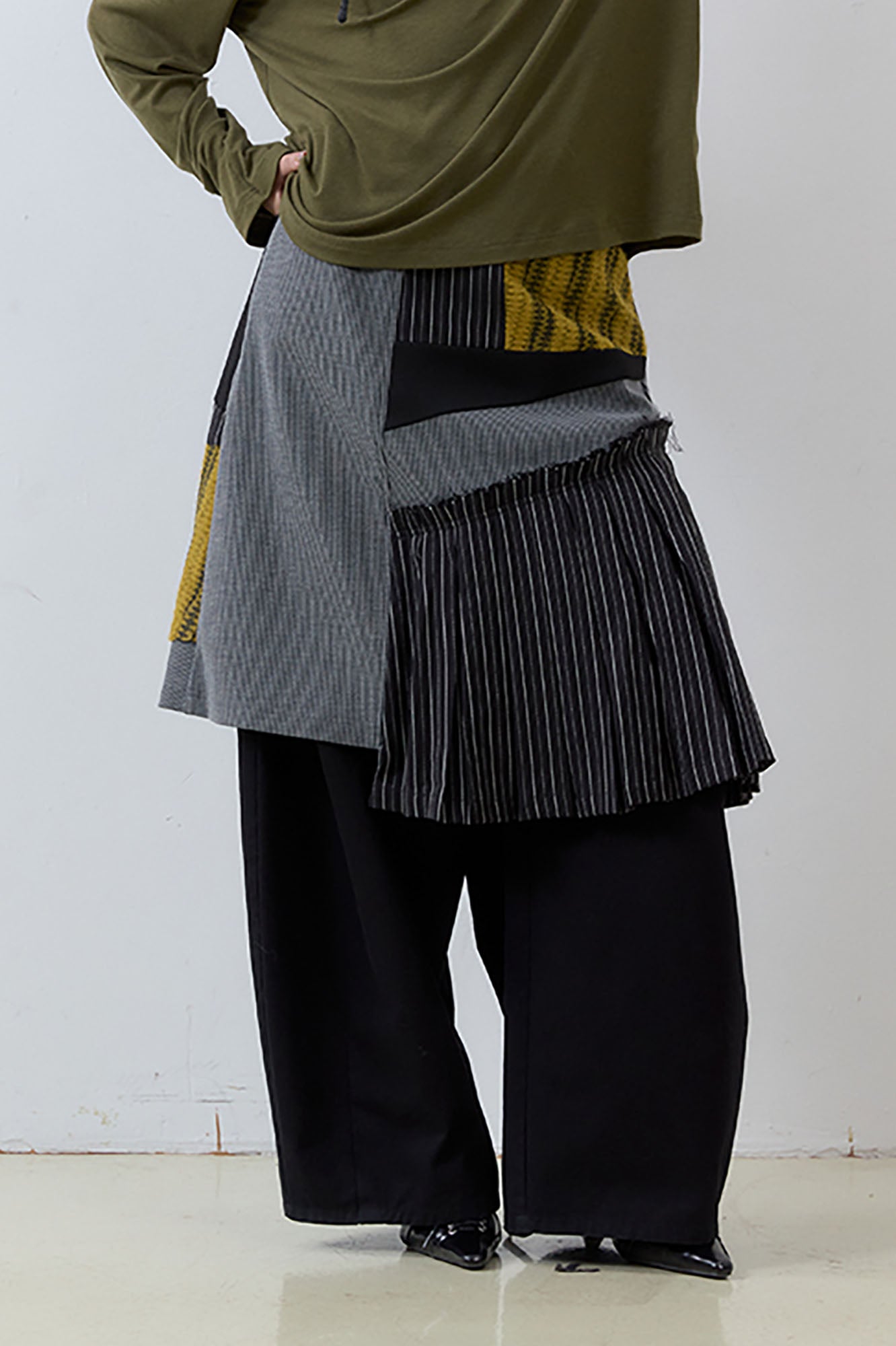 NOESE Asymmetrical Contrast Patchwork Skirt