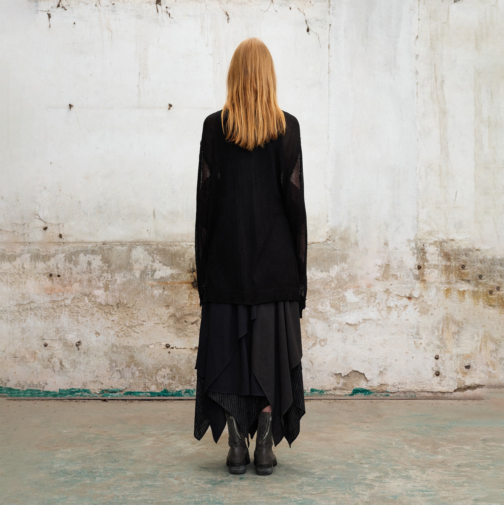 ILNya Nieternite Nifutur Distressed Diamond Mesh Spliced Cardigan