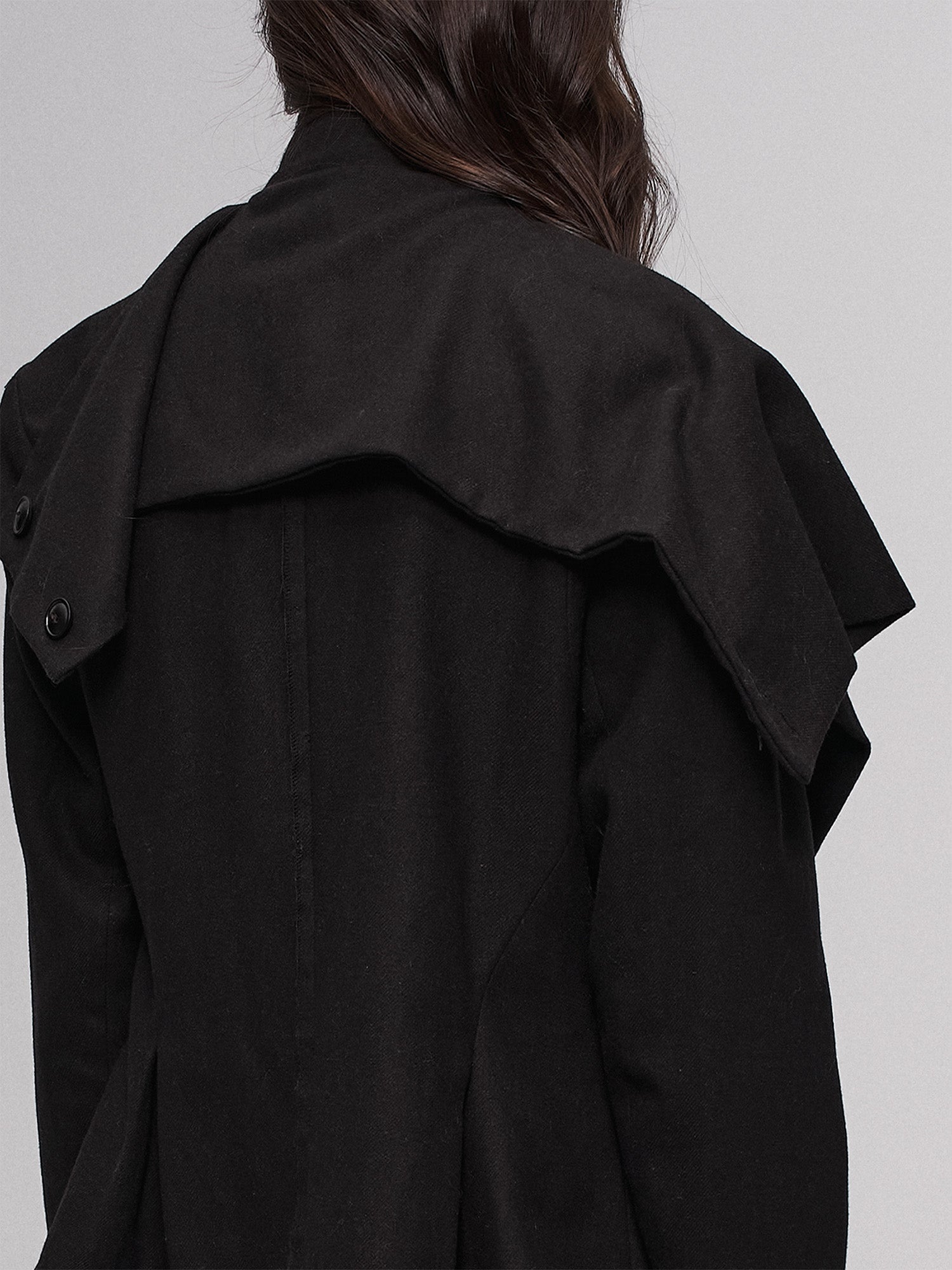 ILNya Nieternite Nifutur Layered Ruffle Wool-Blend Scarf-Wrap Coat