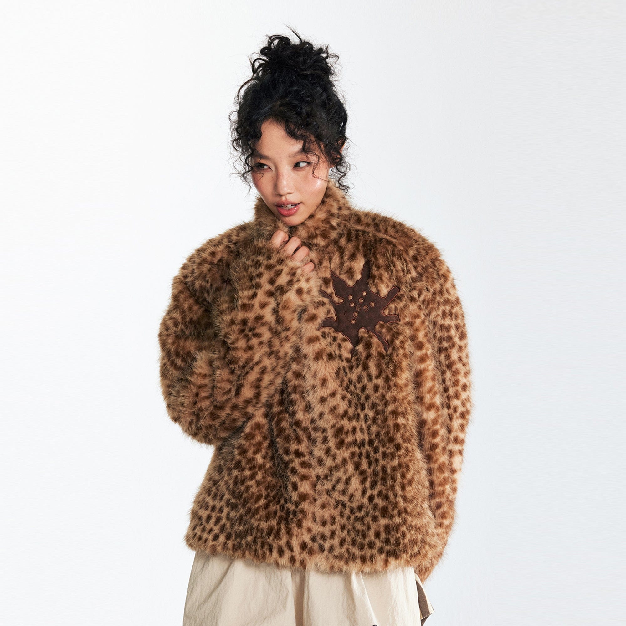 1997 POSTOFFICE Crescent Patch Leopard Faux Fur Jacket