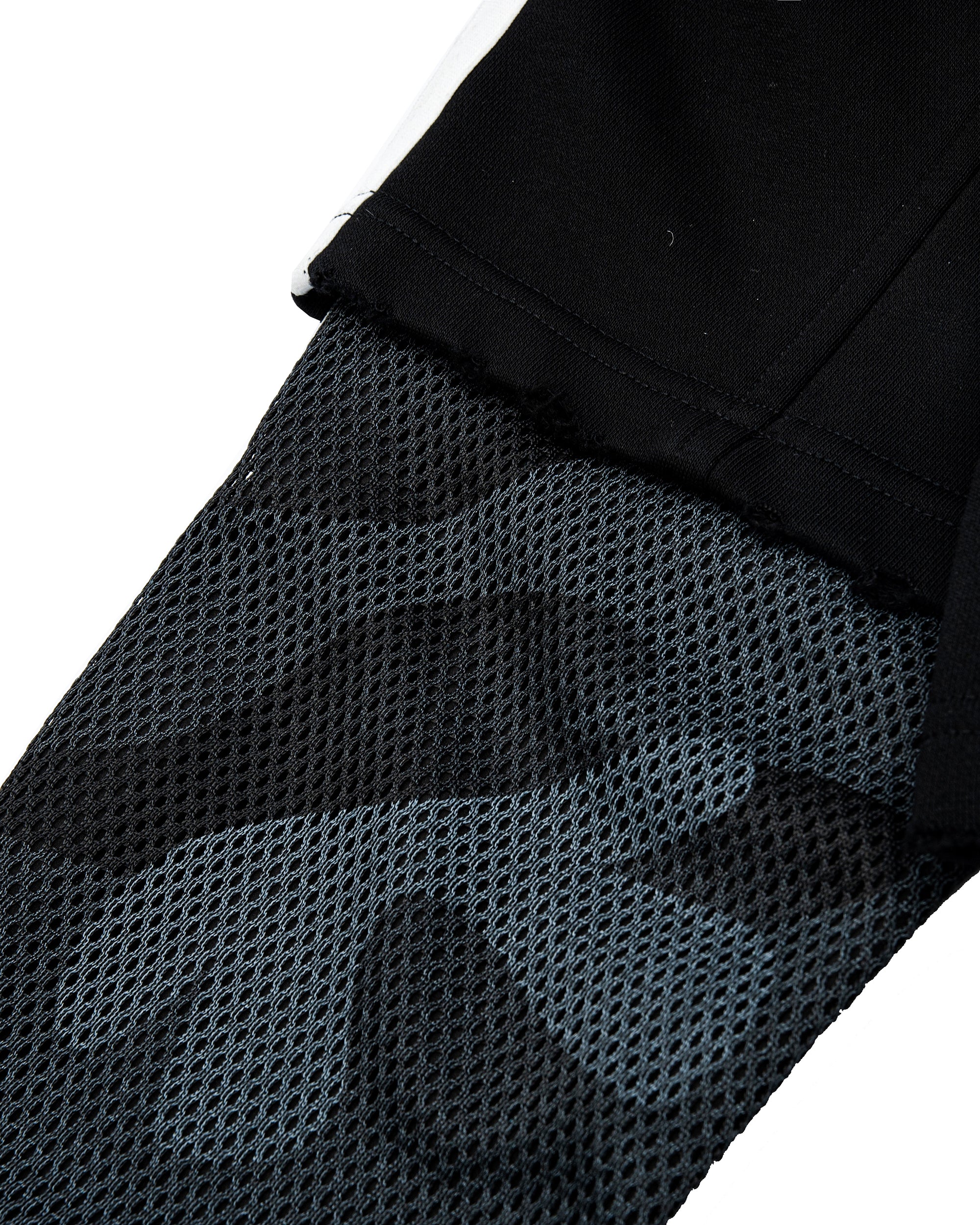 MOGONGSHE Camo Paneled Off-Shoulder Cropped Jersey