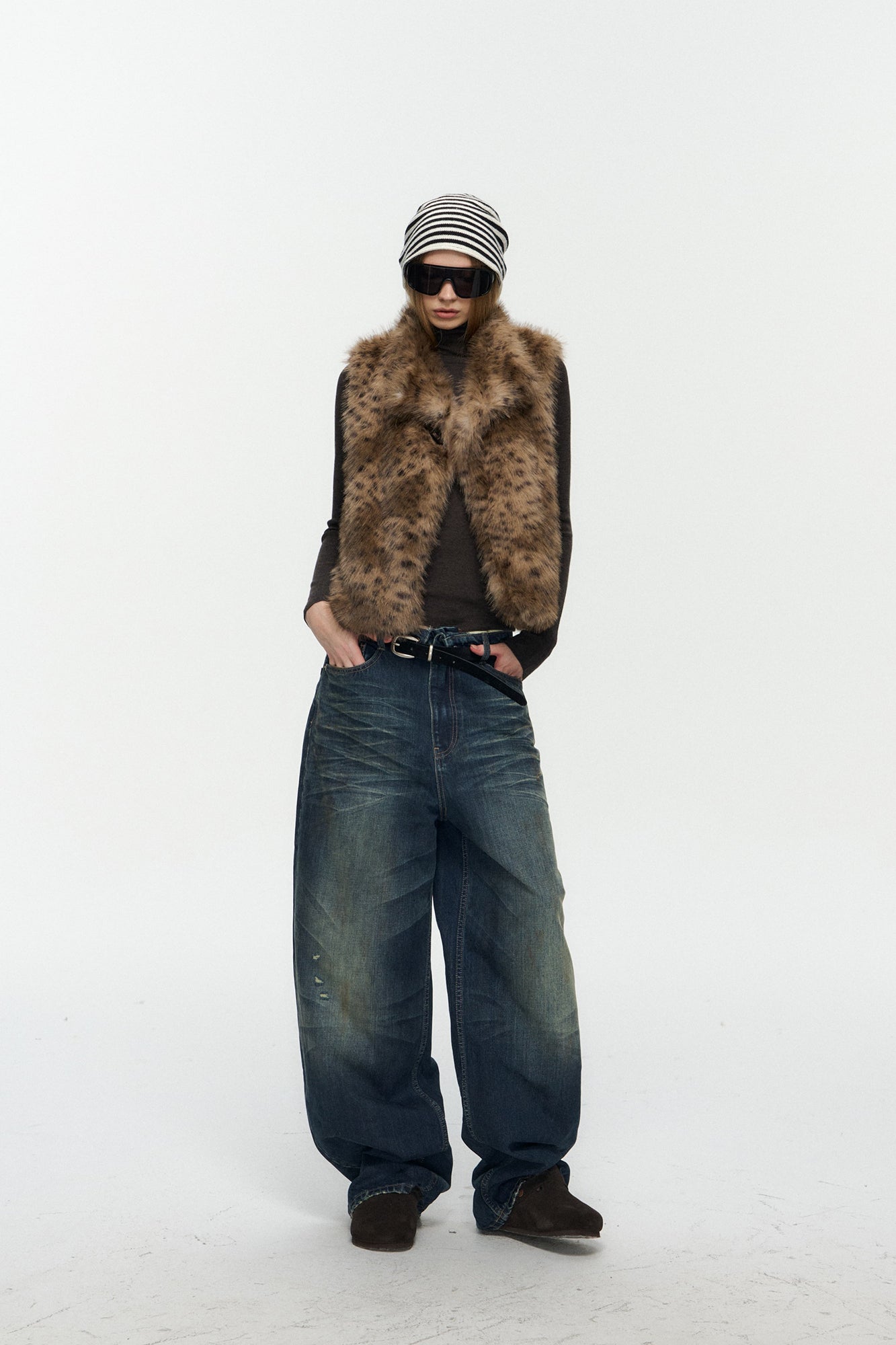 10AMSOTIIIIIIRED Asymmetrical Front Toggle Faux Fur Vest