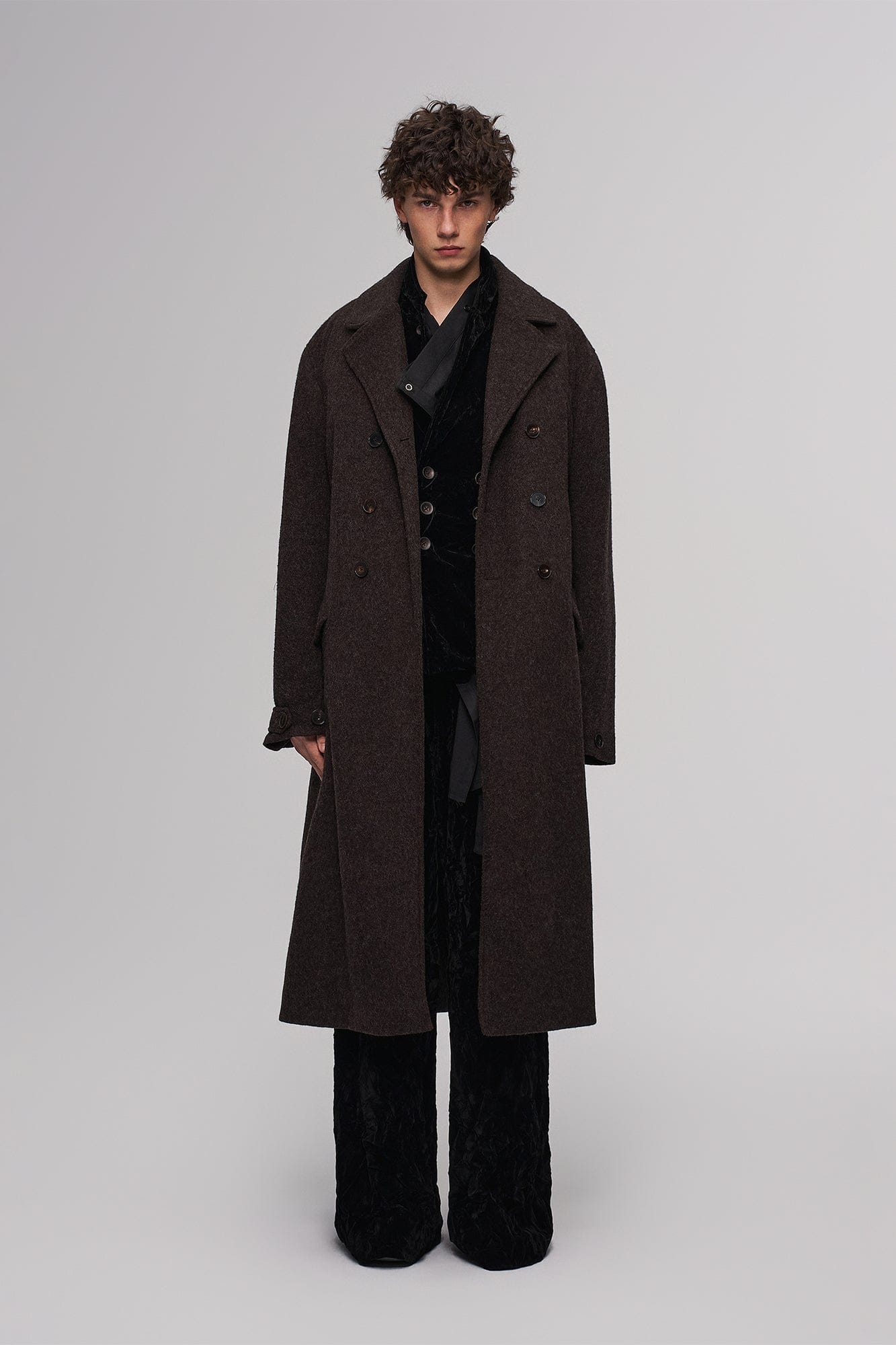 ILNya Nieternite Nifutur Wool-Blend Double-Breasted High-Neck Coat