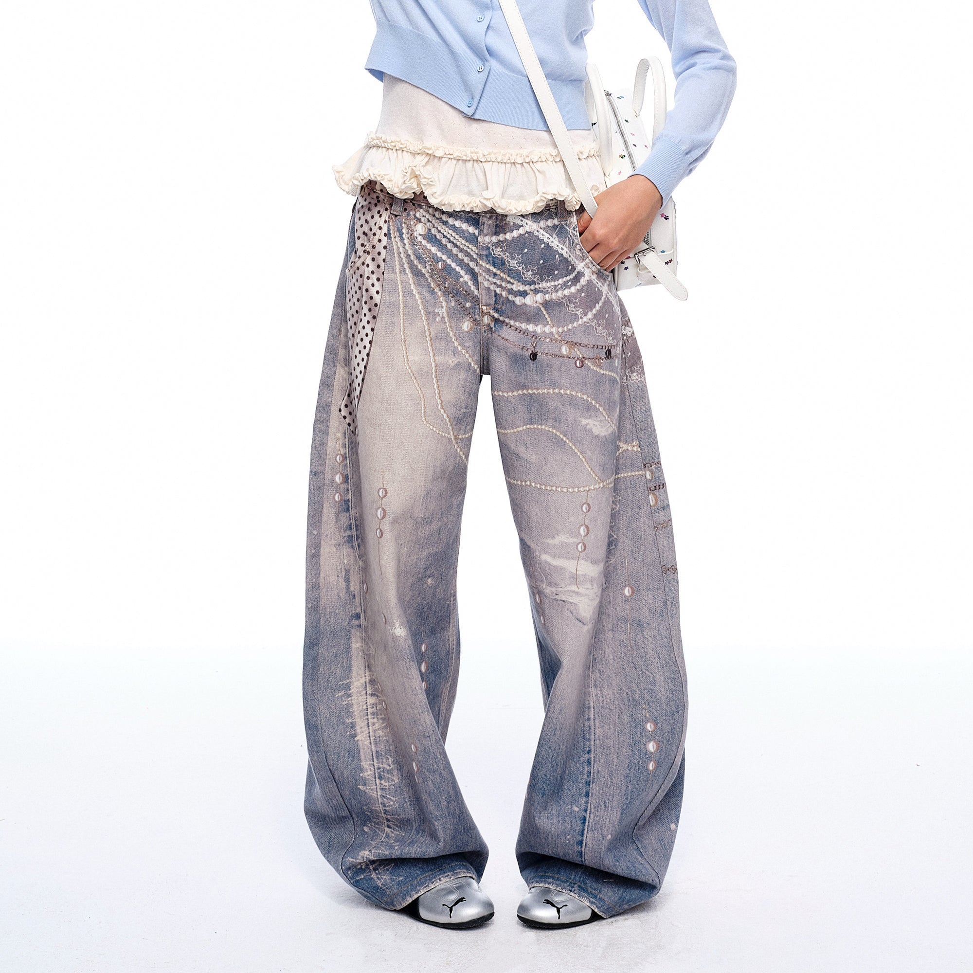 MOF Pearl Chain Graphic Washed Curved Jeans