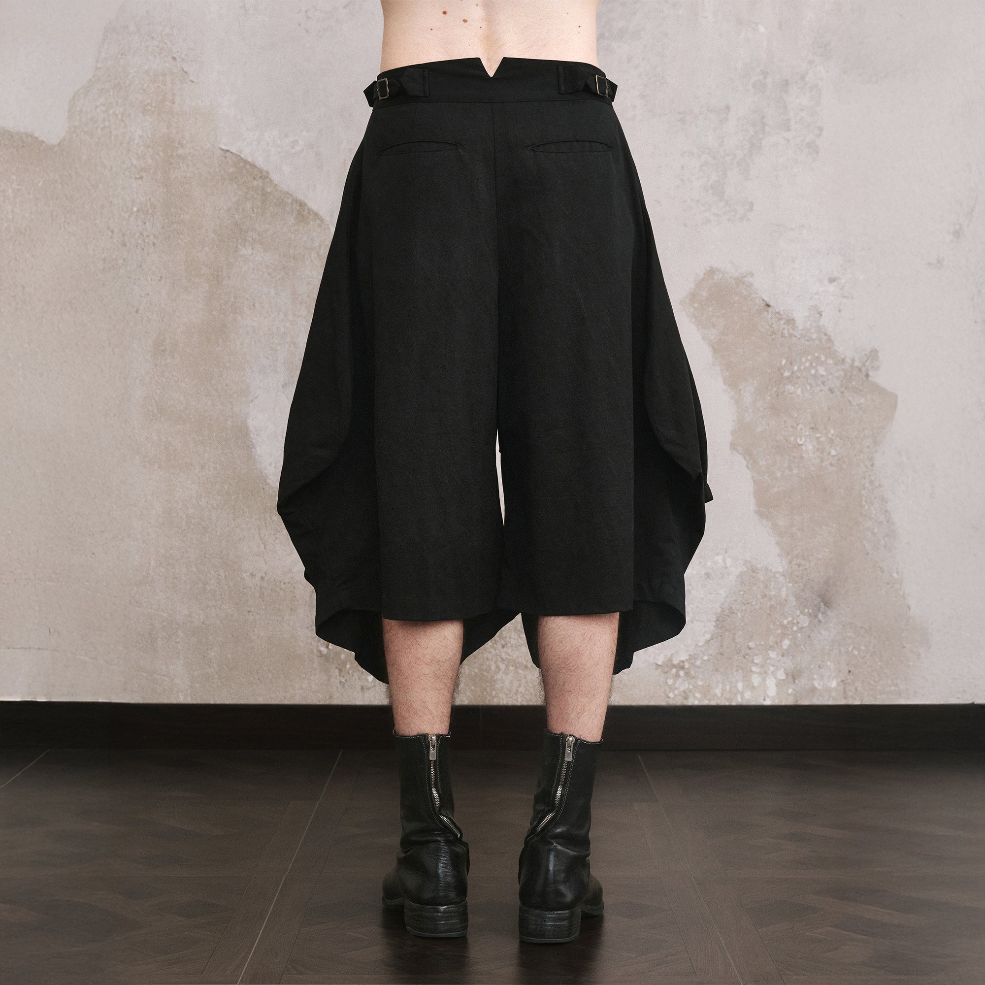ILNya Nieternite Nifutur Deconstructed Double-Breasted Draped Bermuda Shorts