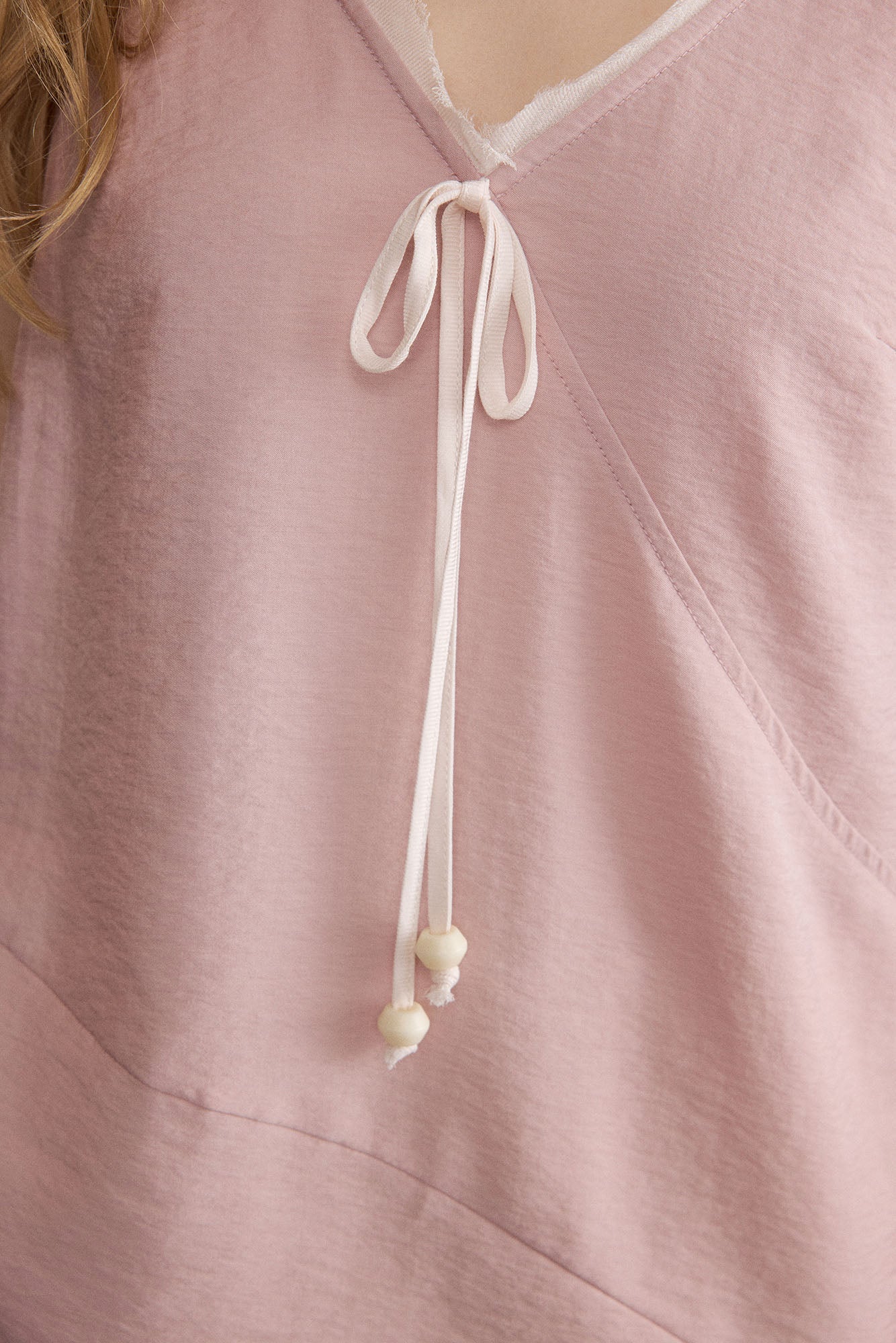 SAME FLOW Asymmetric Hem Wool-Blend V-Neck Tunic