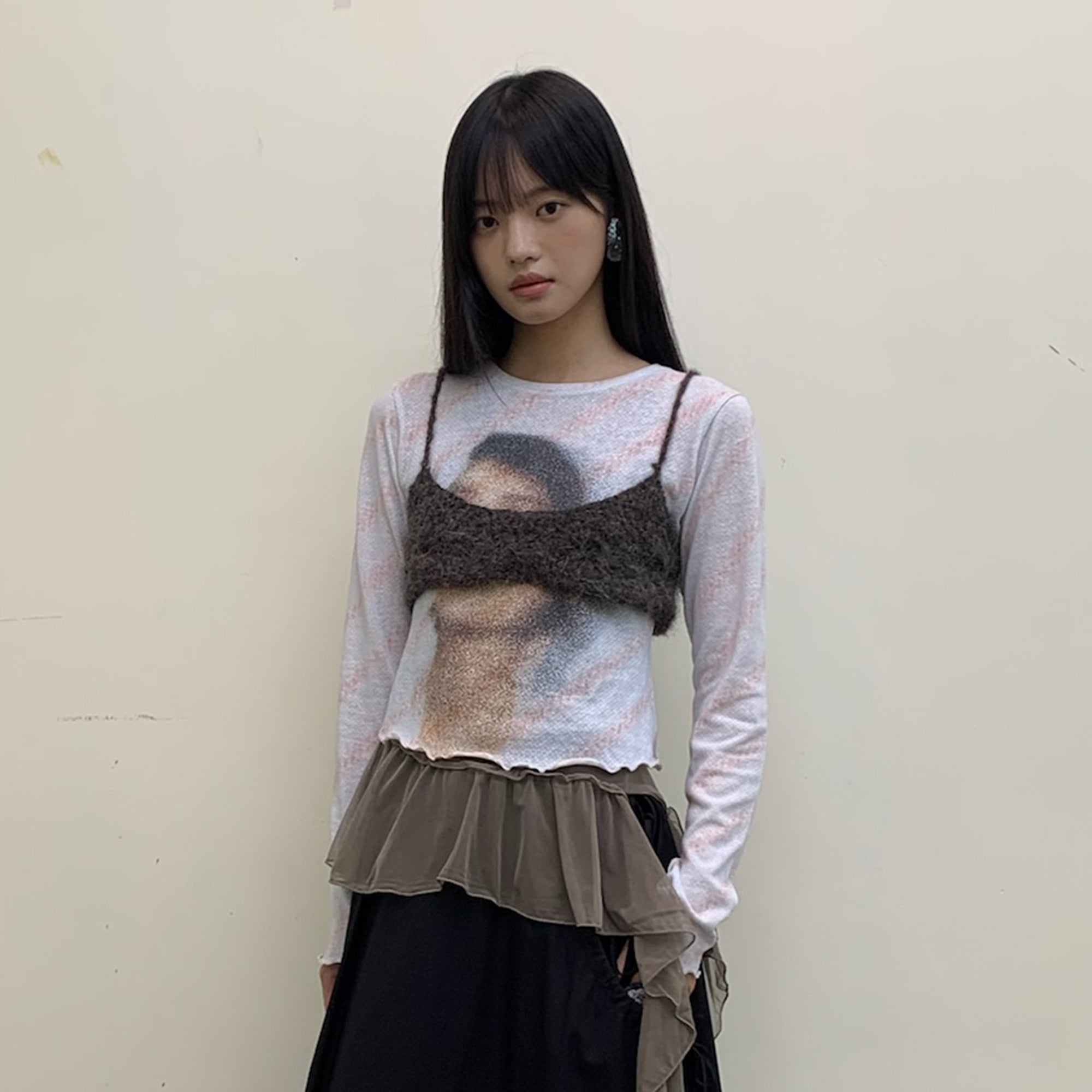 NEVERSEEZ Blurred Portrait Diagonal-Stripe Long-Sleeve Tee