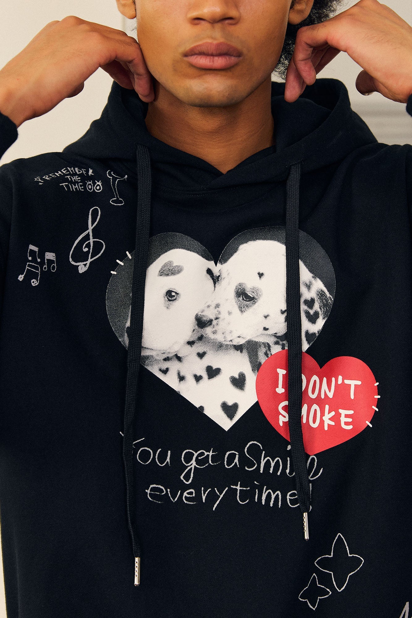 DONSMOKE Puppy Heart Doodle Hoodie