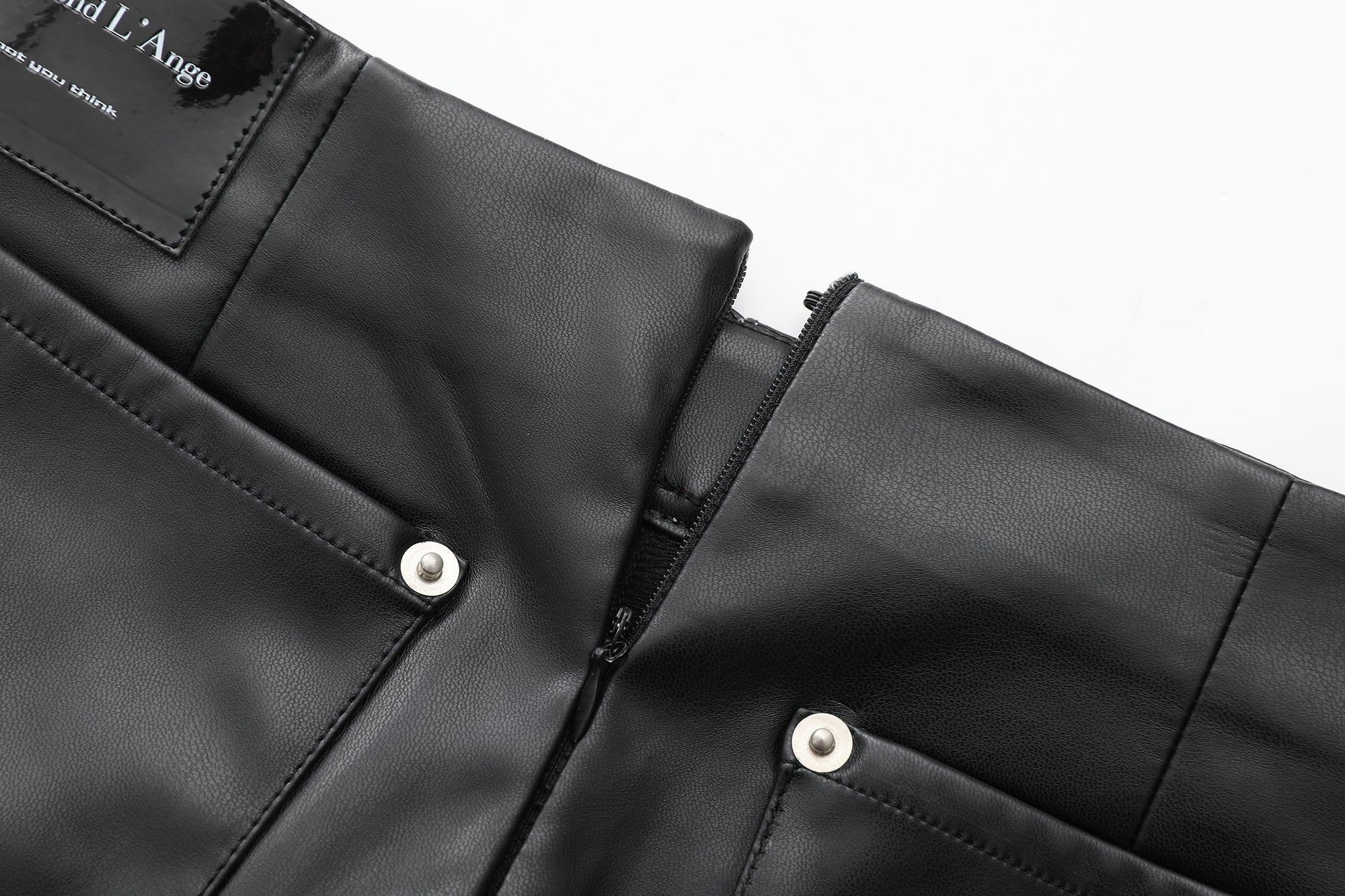 NEVER OFFEND L ANGEL Grommet-Waist Ruched Hot Shorts