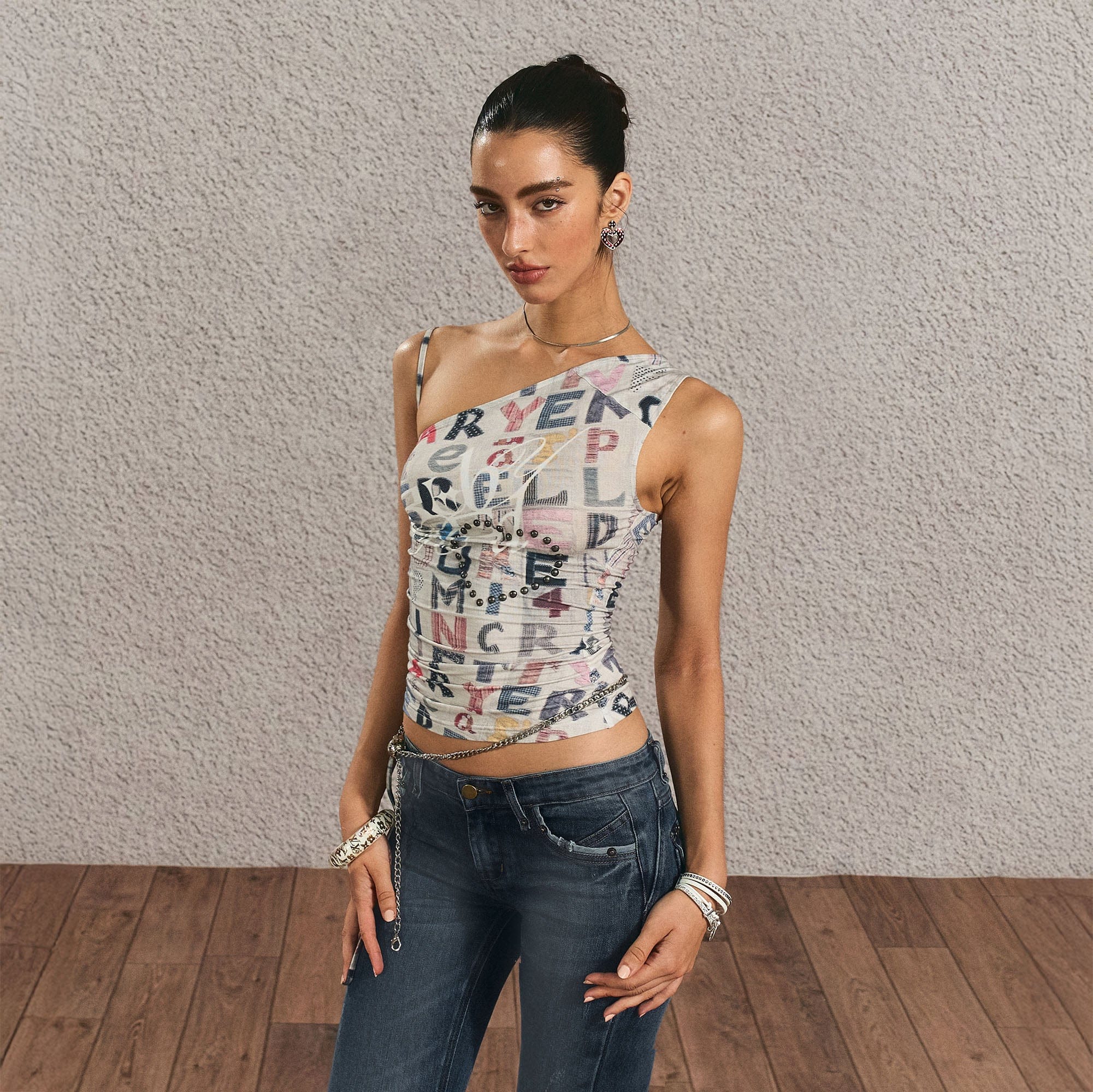 THE NEVERMORE Asymmetrical Side Drawstring Full-Print Top