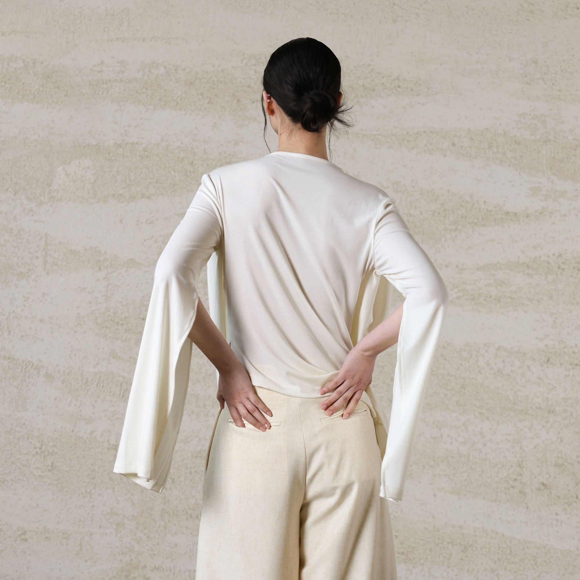 WUHEYIZUO Draped Split-Sleeve Top