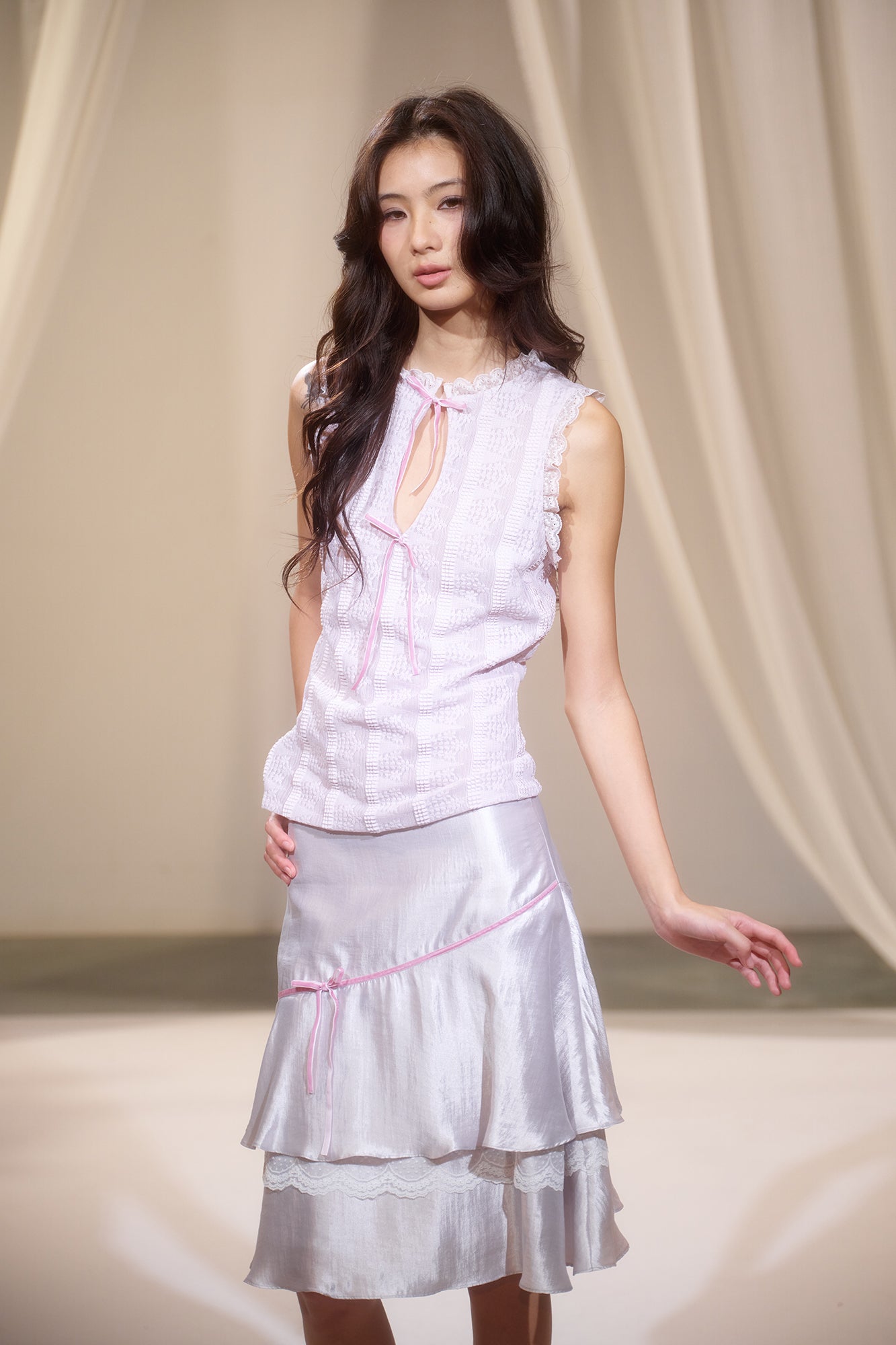 IVETONG Satin Lace Trim Layered Skirt