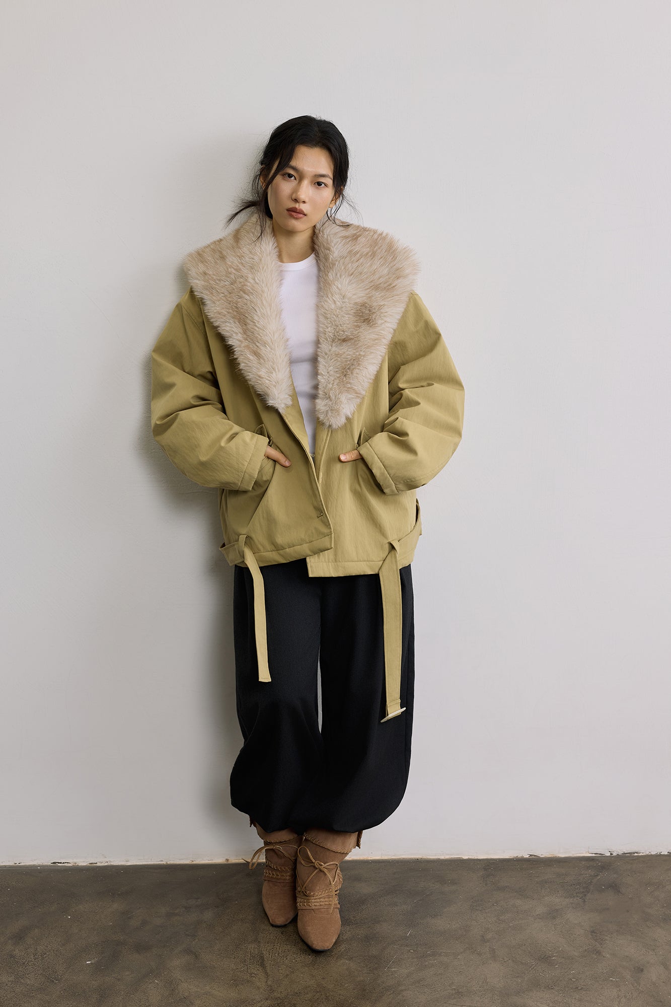 SAME FLOW Faux Fur Collar Belted Padded Jacket