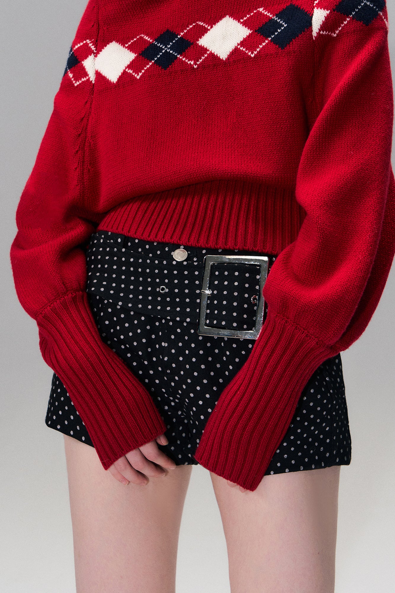 THE NEVERMORE Argyle Ribbed Balloon Sleeve Sweater