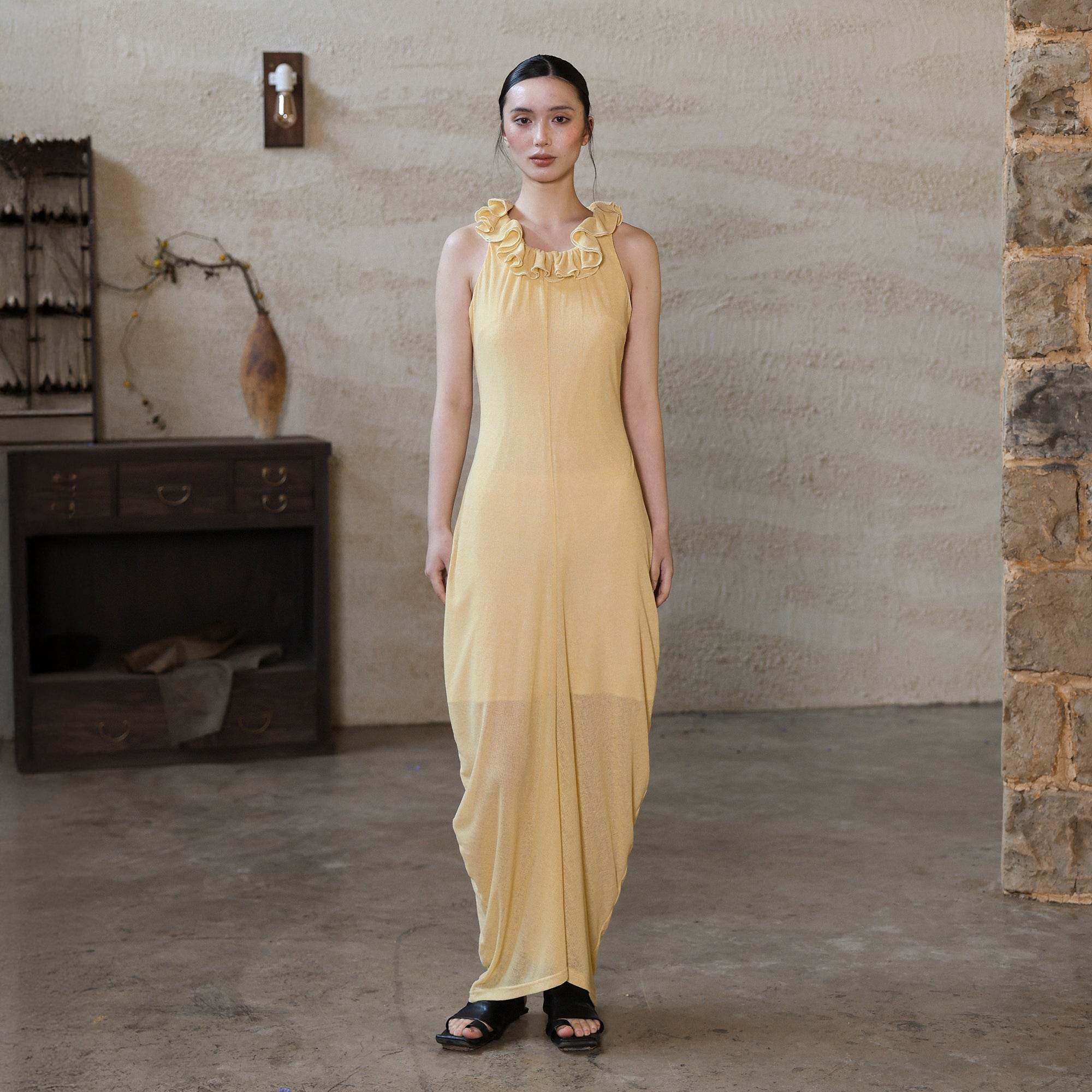WUHEYIZUO Ruffle-Neck Draped Knit Maxi Dress