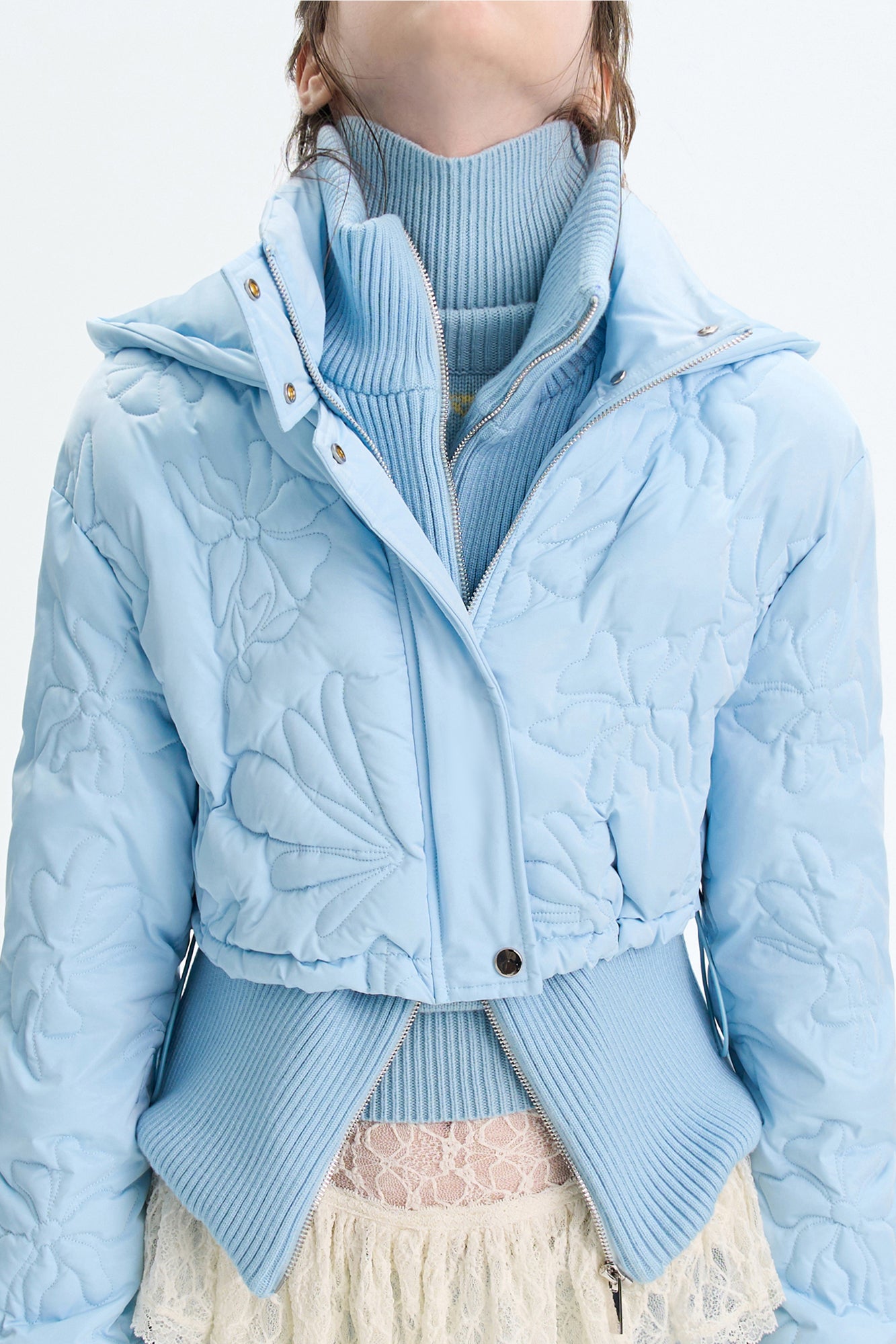 THE NEVERMORE Floral Quilted Mock-Layered Cropped Down Jacket