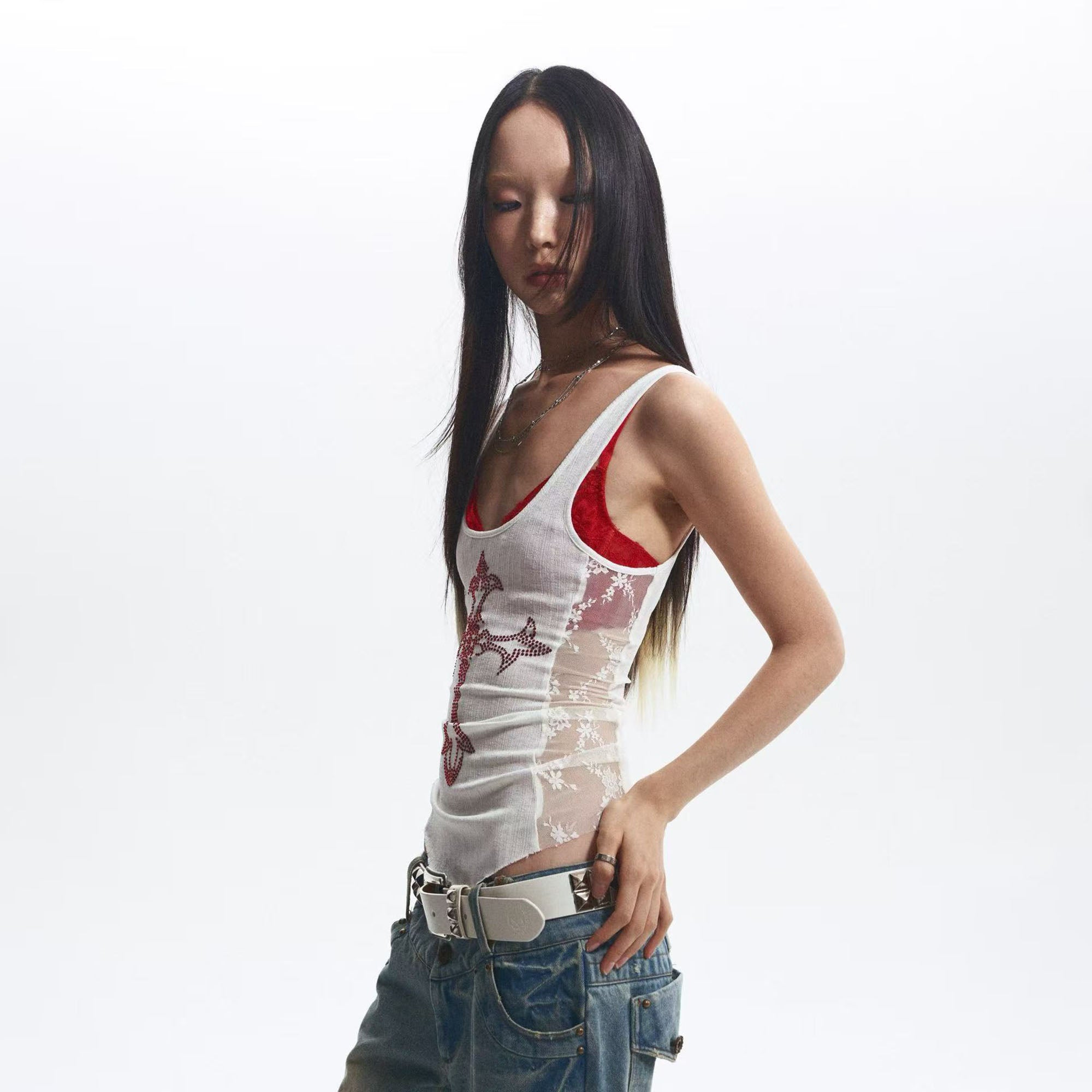 NONAME SPACE Diamond Cross Lace Panel Tank Top