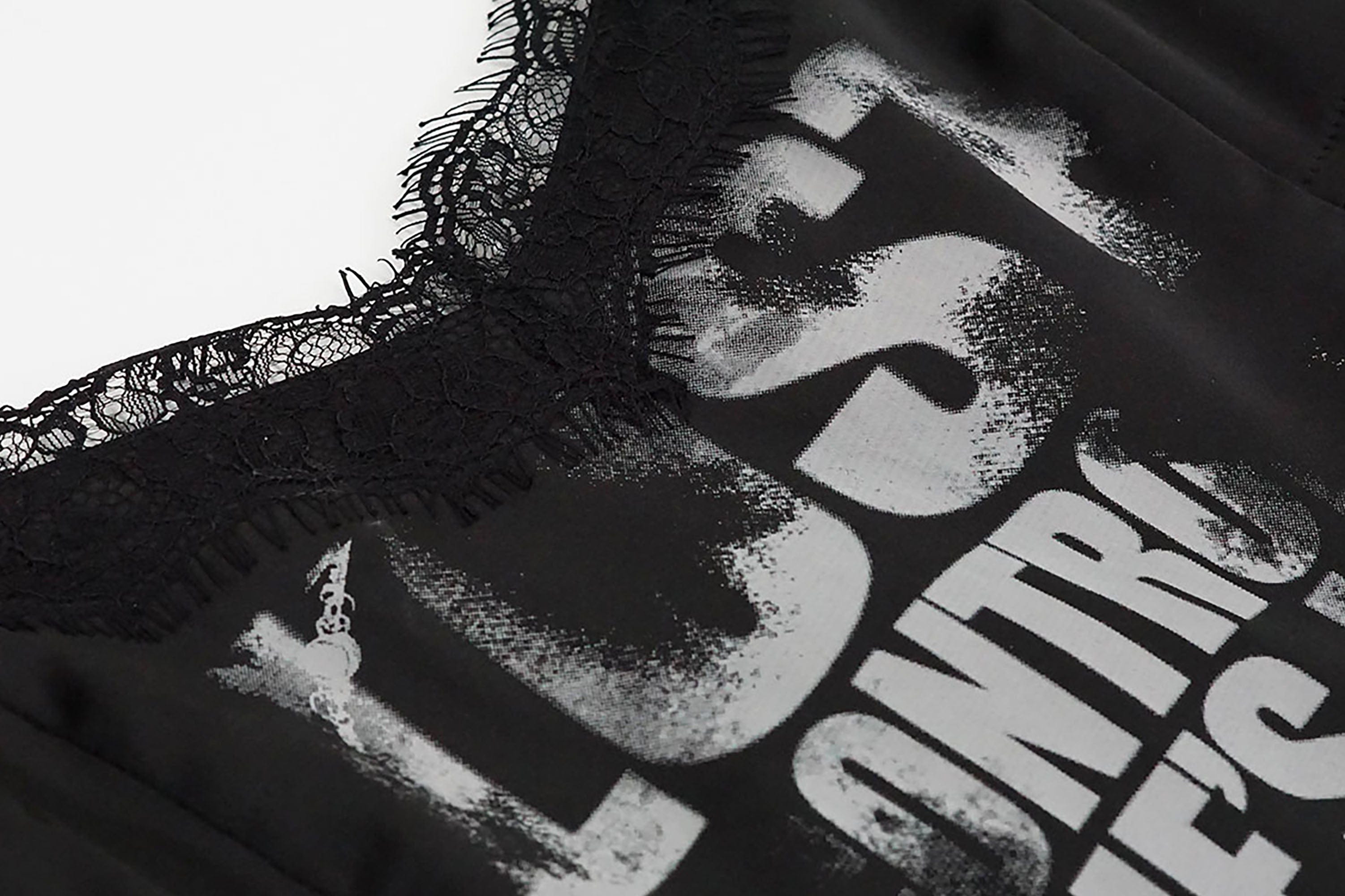 CESTNOUS Asymmetrical Lace Trim Graphic Slip Dress