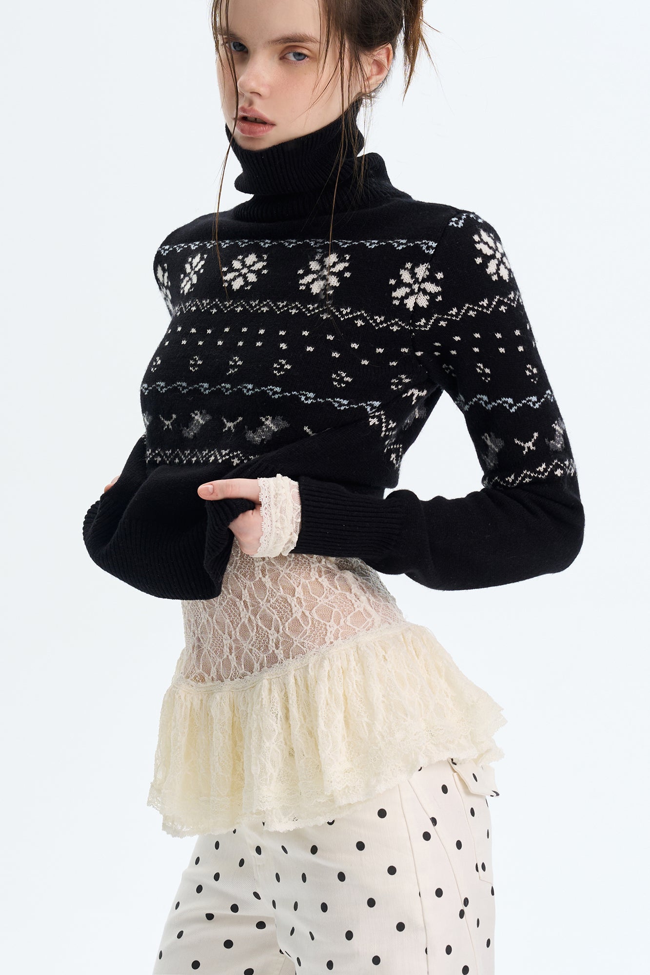 THE NEVERMORE Fair Isle Snowflake Pup Jacquard Sweater