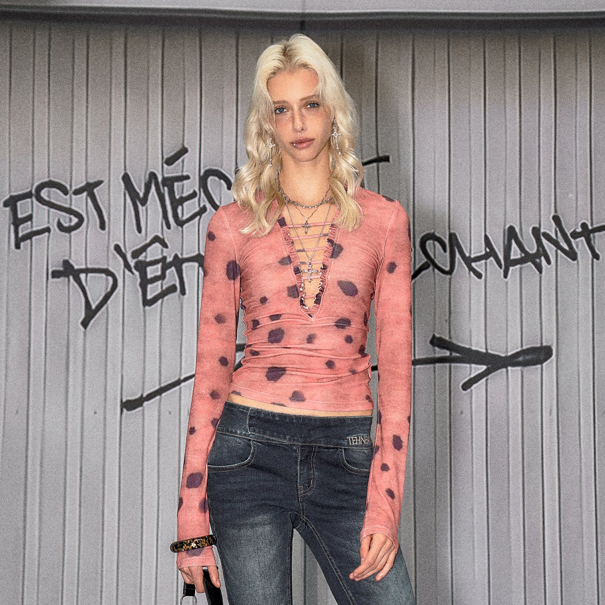 THE NEVERMORE Ruffled Trim Deep-V Dot Mesh Tee