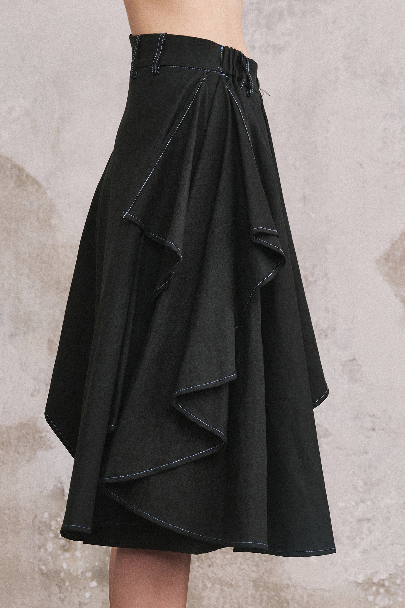 ILNya Nieternite Nifutur Asymmetrical Convertible Draped Shorts