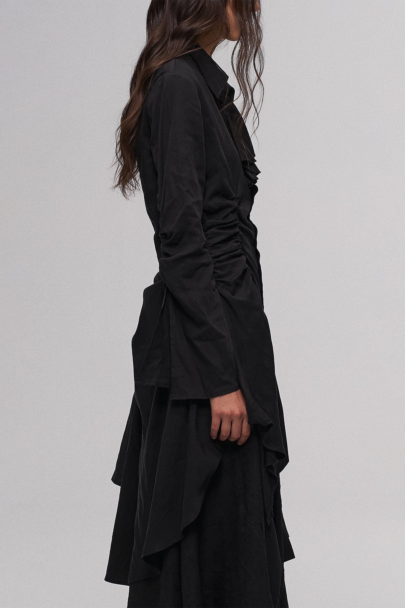 ILNya Nieternite Nifutur Asymmetric Ruched Waist Ruffle-Neck Long Shirt Black