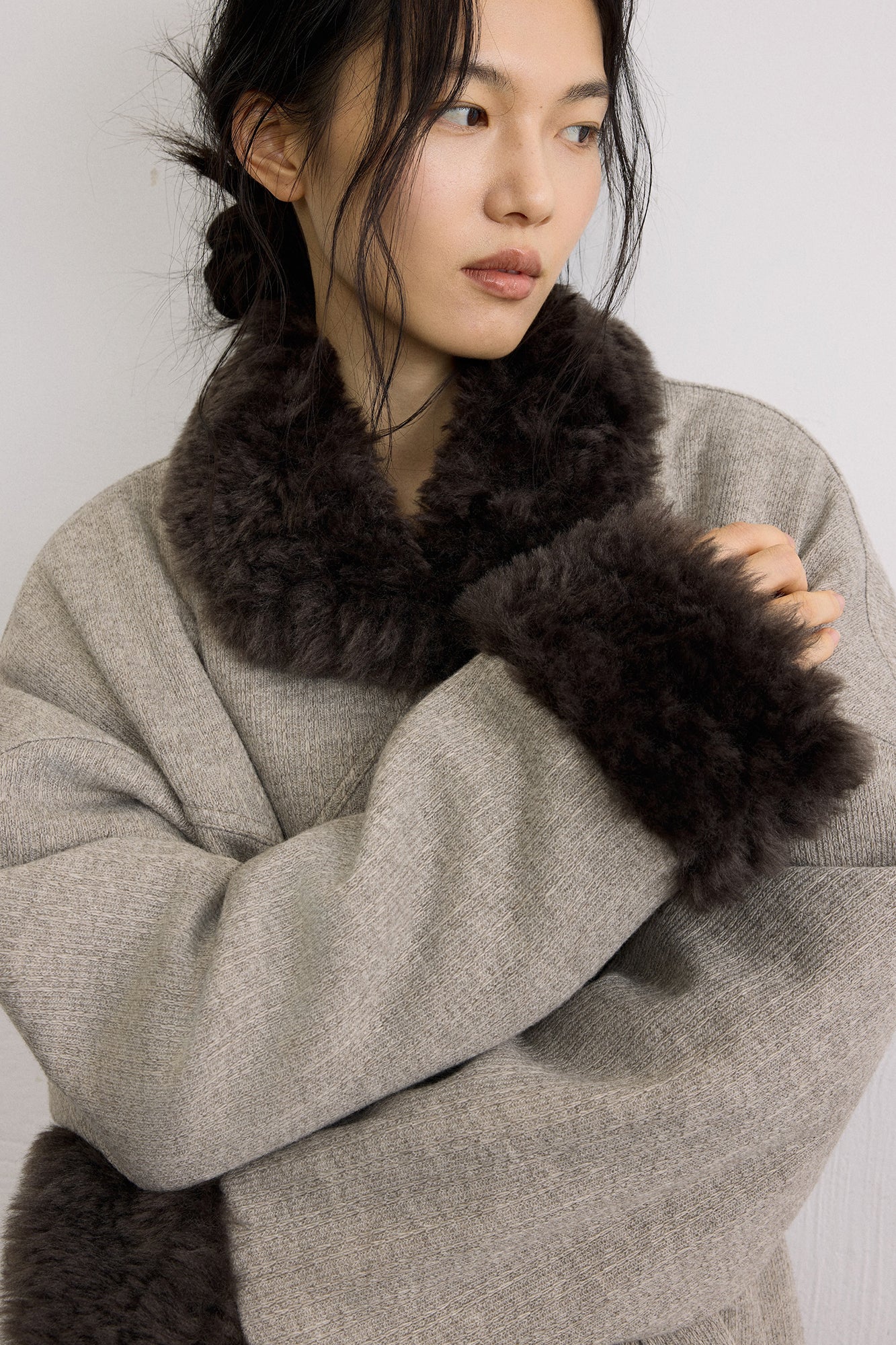 SAME FLOW Asym Faux Fur Trim Paneled Jacket