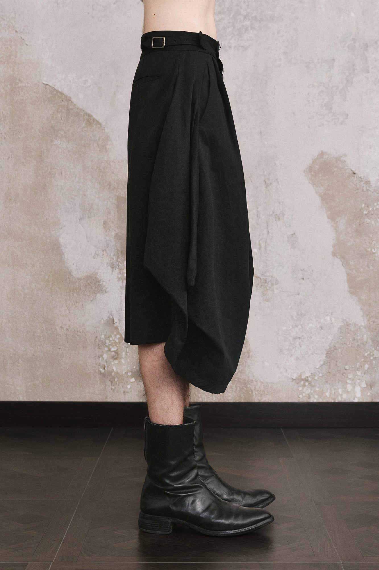 ILNya Nieternite Nifutur Deconstructed Double-Breasted Draped Bermuda Shorts