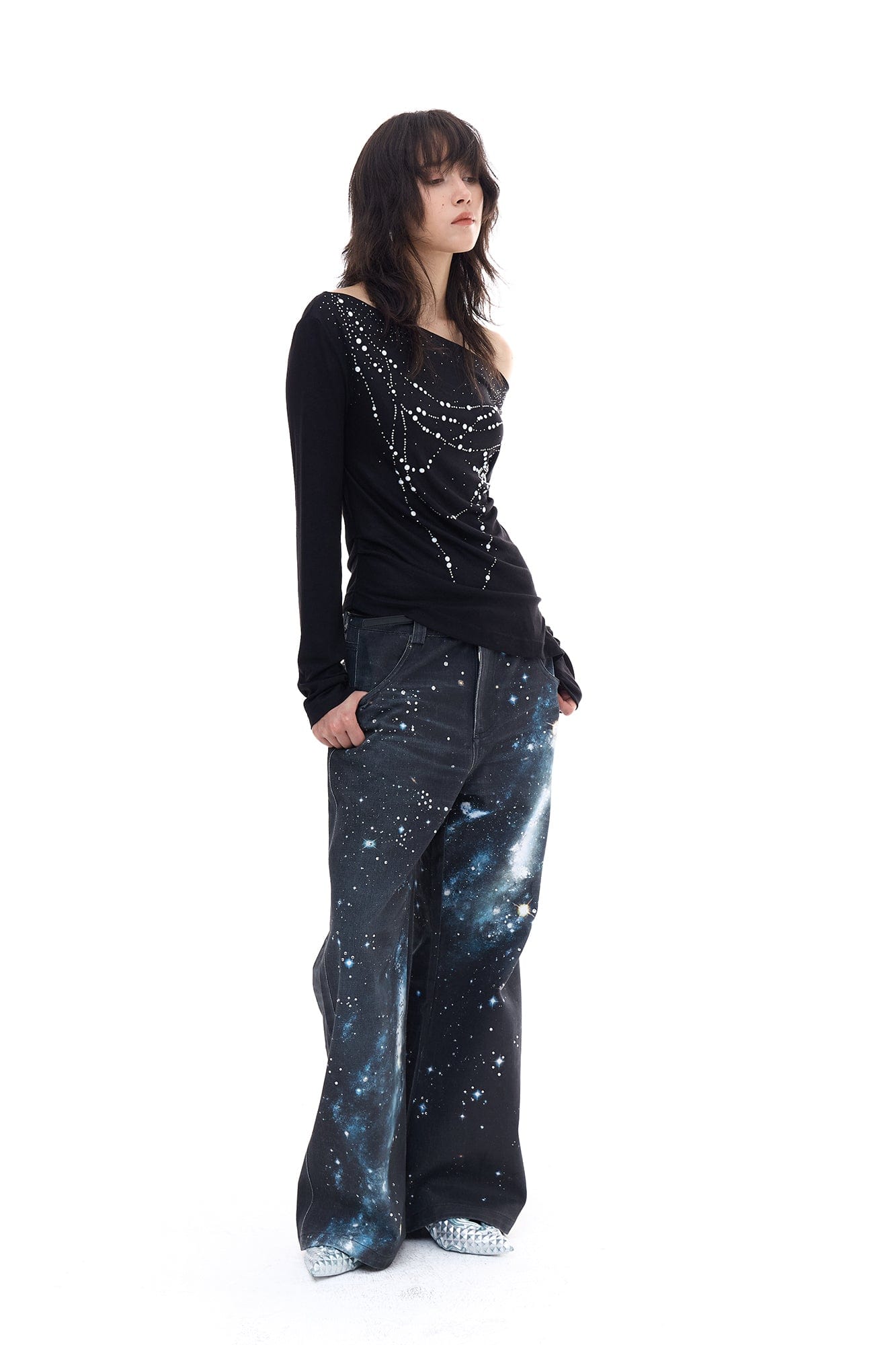 FAYCHUI Cowl Neck Pearl-Studded Long Sleeve Tee
