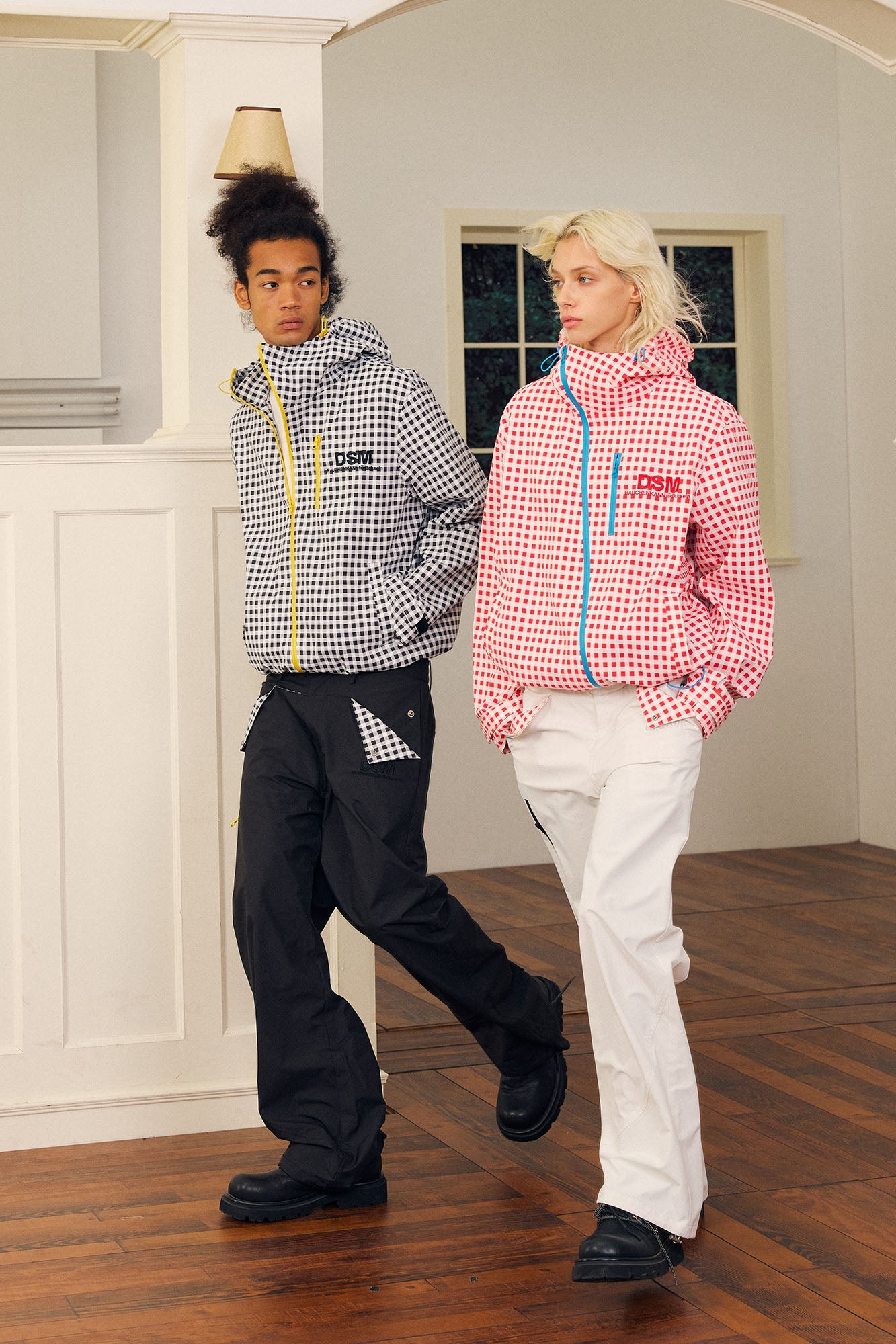 DONSMOKE Diagonal-Zip Check Teflon Windbreaker