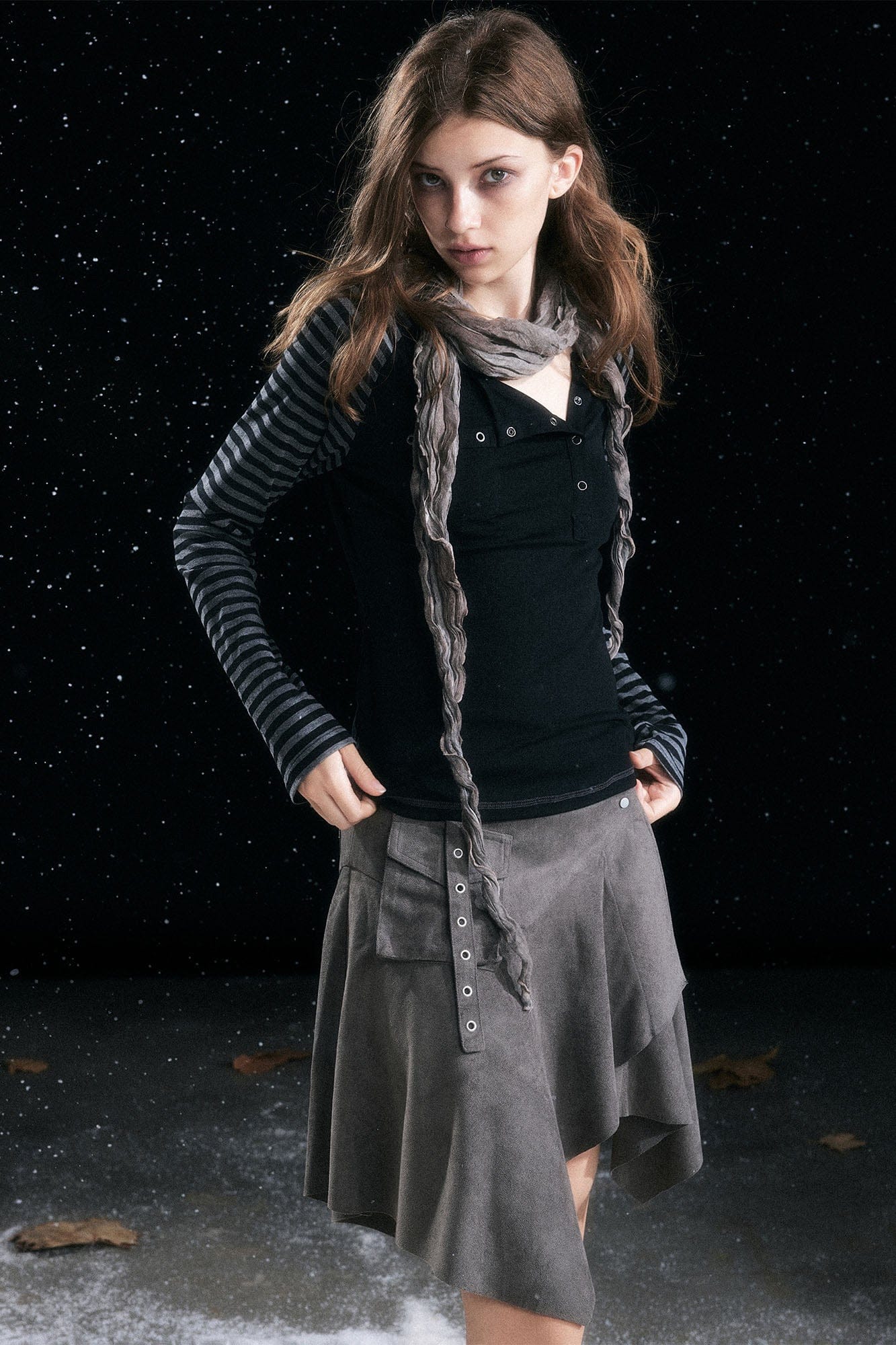 CESTNOUS Striped Sleeve Grommet Henley Tee