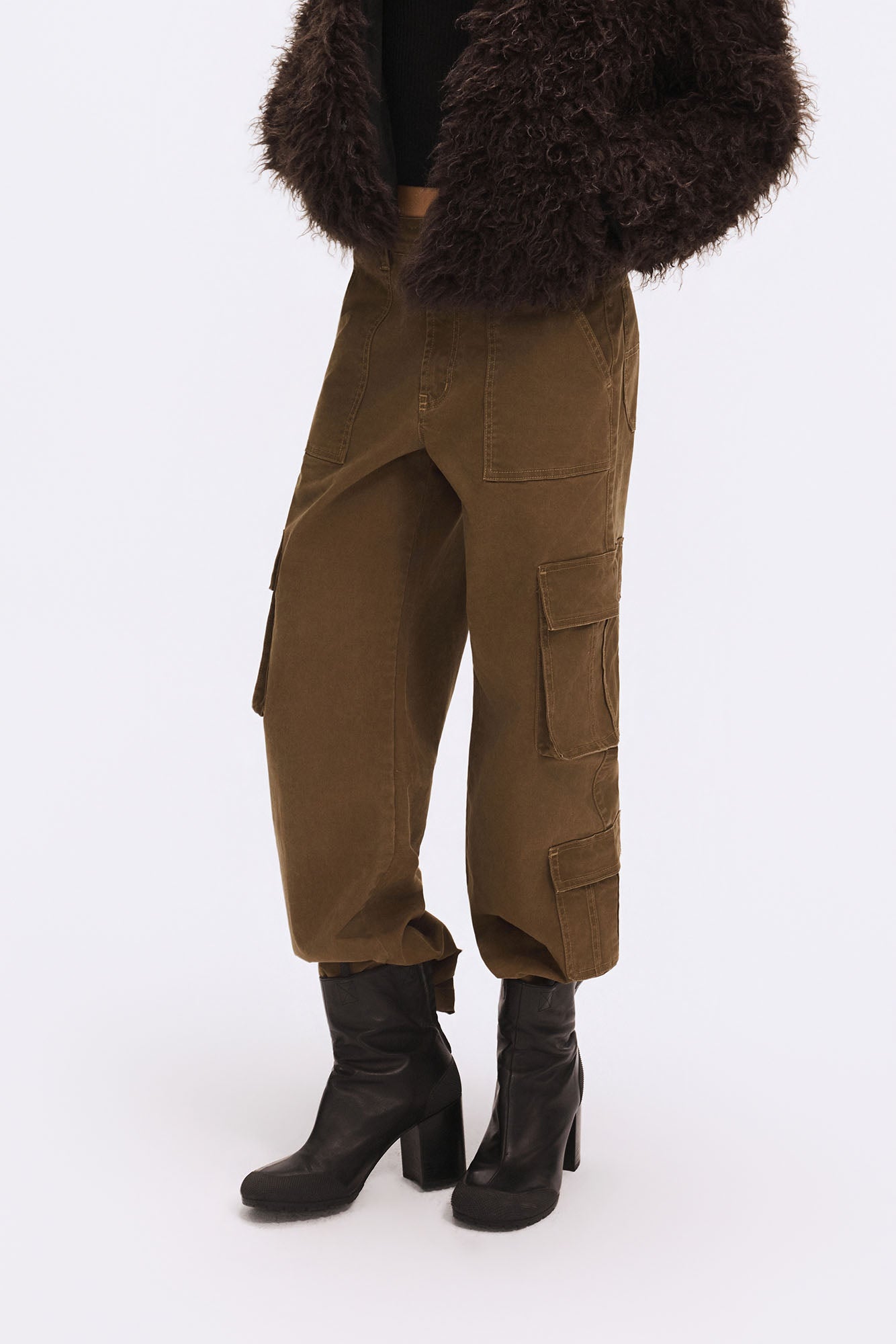 ARTIFICIAL WORLD Washed Straight-Leg Cargo
