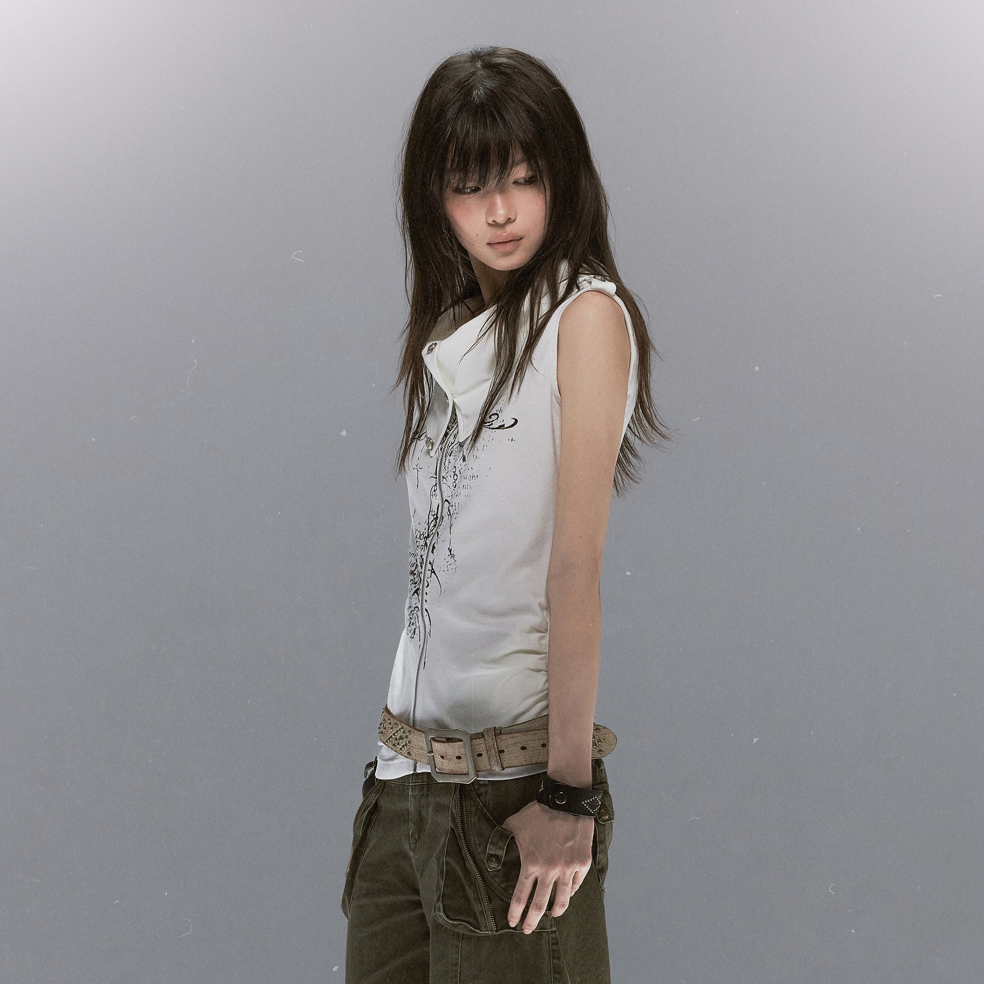 CESTNOUS Cross Graphic Zip-Up Vest